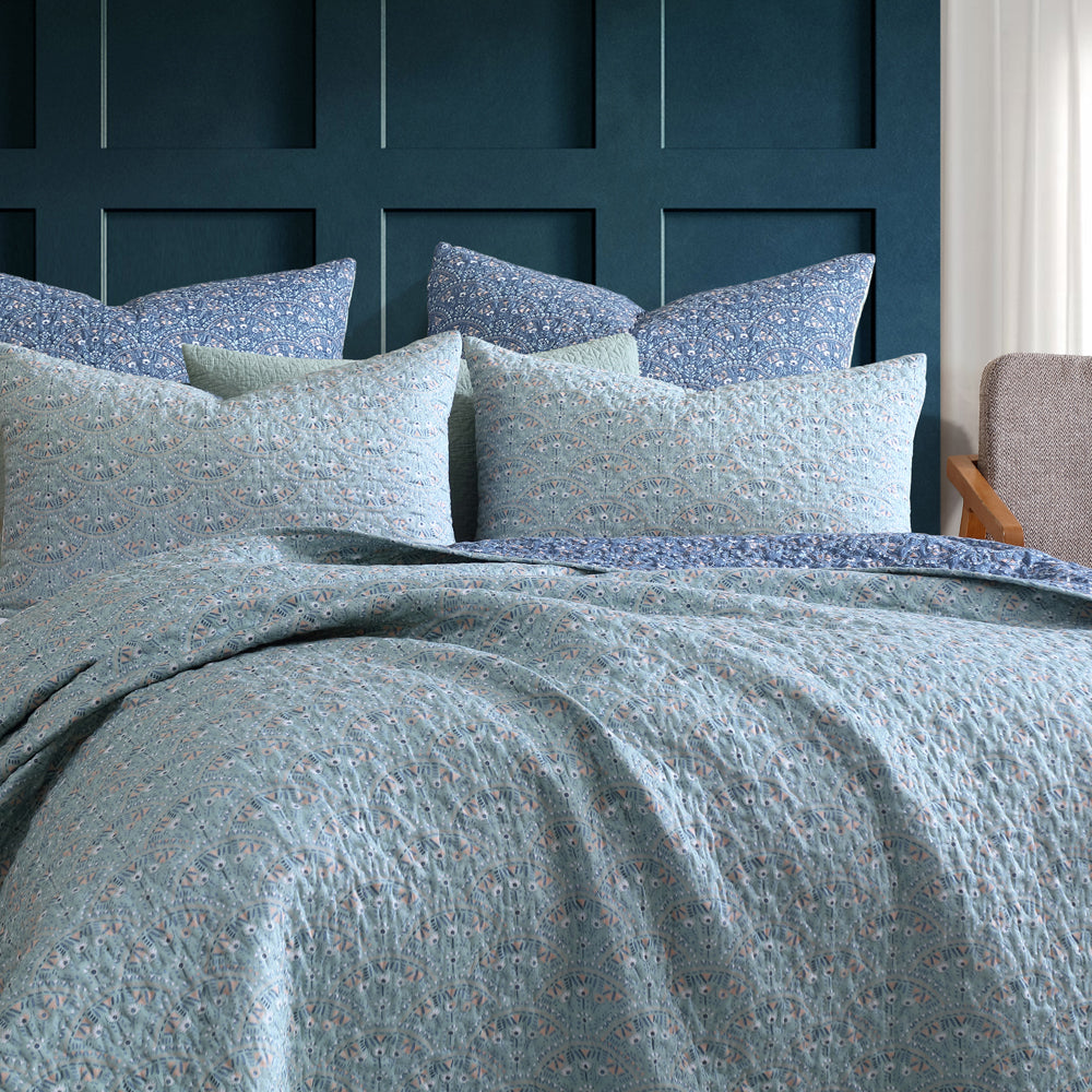 Hazel Indigo Coverlet - Soft & Stylish Bedspread for Single & Double Beds | Perfect for Bedroom Decor, Guest Rooms & Cozy Nights