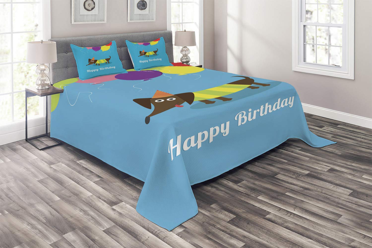 Ambesonne Dachshund Dog Breed Quilt Set - 3 Piece King Size Bedspread with 2 Pillow Shams, Colorful Happy Birthday Balloons & Dachshund Illustration - Perfect for Dog Lovers' Bedroom Decor, Birthday Gifts & Cozy Home Styling