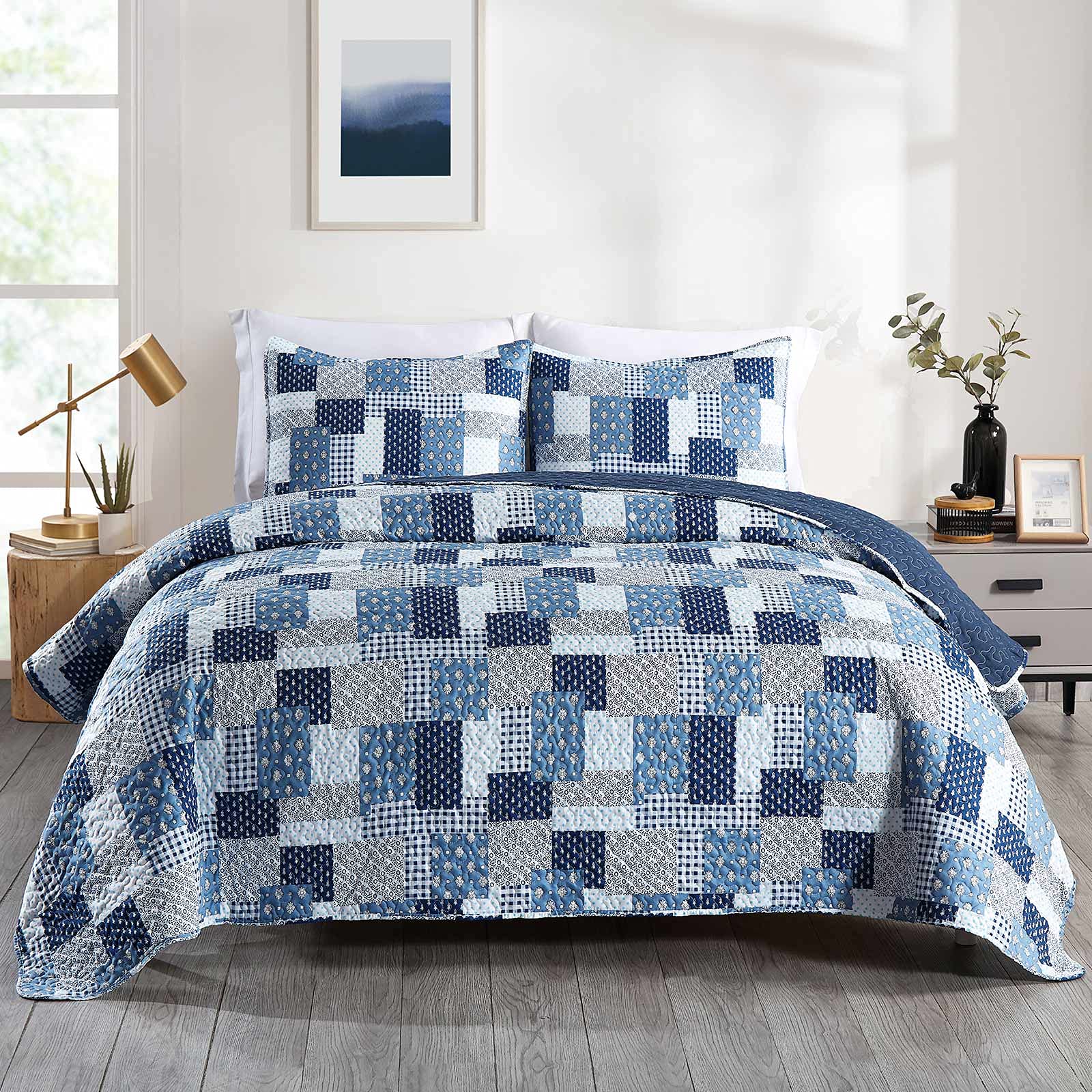 Boryard 3-Piece Queen Quilt Set - Lightweight Soft Warm Full Size Bedding (90x90 inches) with 2 Pillow Shams (20x26 inches) - Navy Plaid Print All-Season Comforter for Bedroom, Guest Room & Dorm Decor