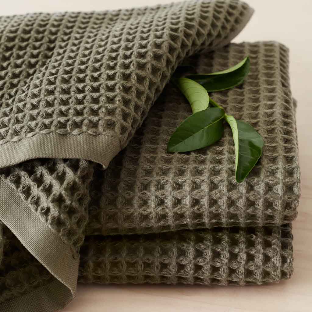 Premium Imabari Waffle Weave Bath Towels - Ultra Soft & Absorbent Japanese Cotton Towel Set for Spa, Bathroom & Luxury Home Use