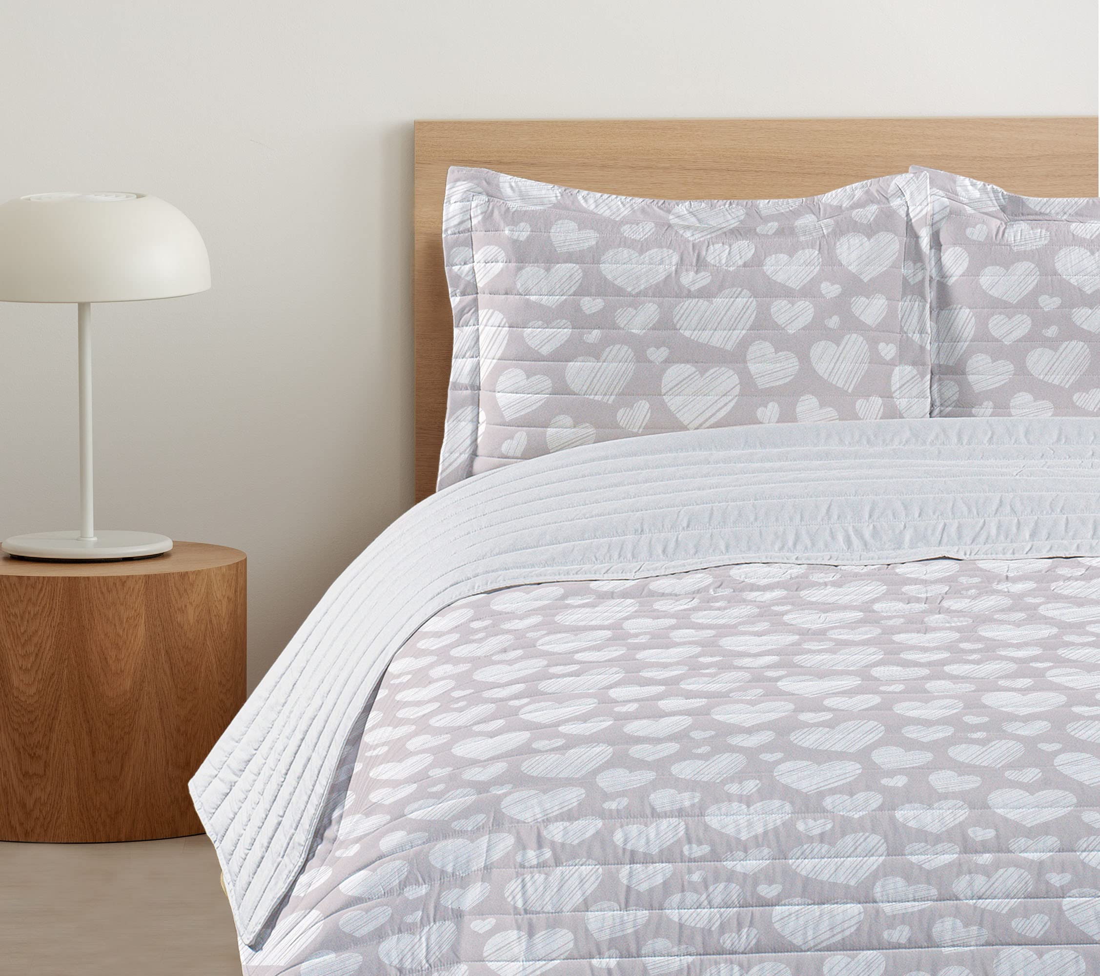 Ambesonne Neutral Microfiber Bedspread Set - King Size Romantic Love Pattern with Hand Drawn Hearts & Diagonal Stripes | Soft Bedding Set Includes Pillow Shams & Comforter in Pearl White | Perfect for Valentine's Day, Anniversary Gifts & Master Bedroom Decor