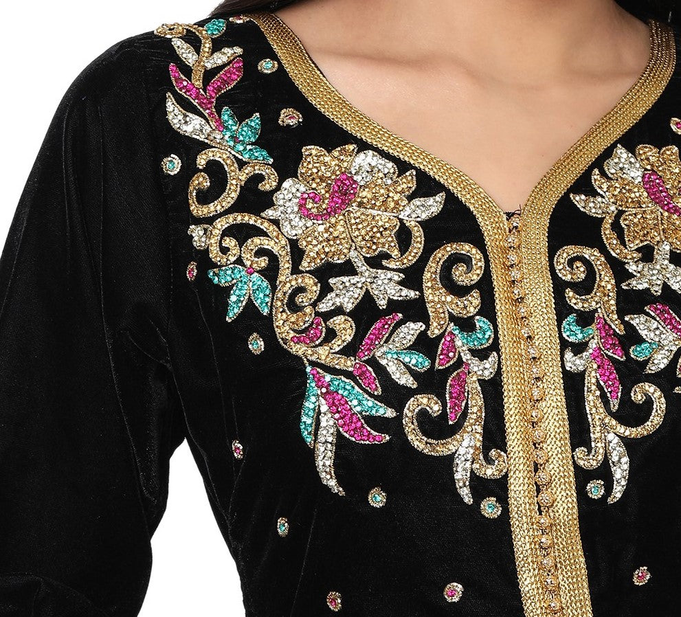 Custom Embroidered Takchita Gown for Women - Elegant Moroccan Kaftan Dress for Weddings & Special Occasions | Perfect for Bridal Showers, Henna Parties & Evening Events