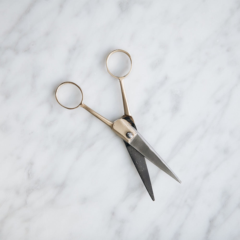 Premium Brass & Stainless Steel Scissors - Heavy Duty Sharp Kitchen & Office Shears for Cutting Fabric, Paper, Food - Ideal for Sewing, Cooking & Craft Projects