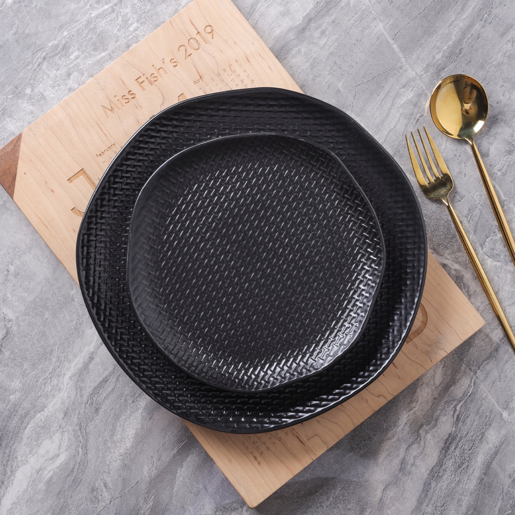 Premium Stoneware Dinner Plates - 10.5 Inch Black Ceramic Plates for Dining, Restaurant & Home Use - Elegant & Durable Dishware for Everyday Meals, Parties & Special Occasions