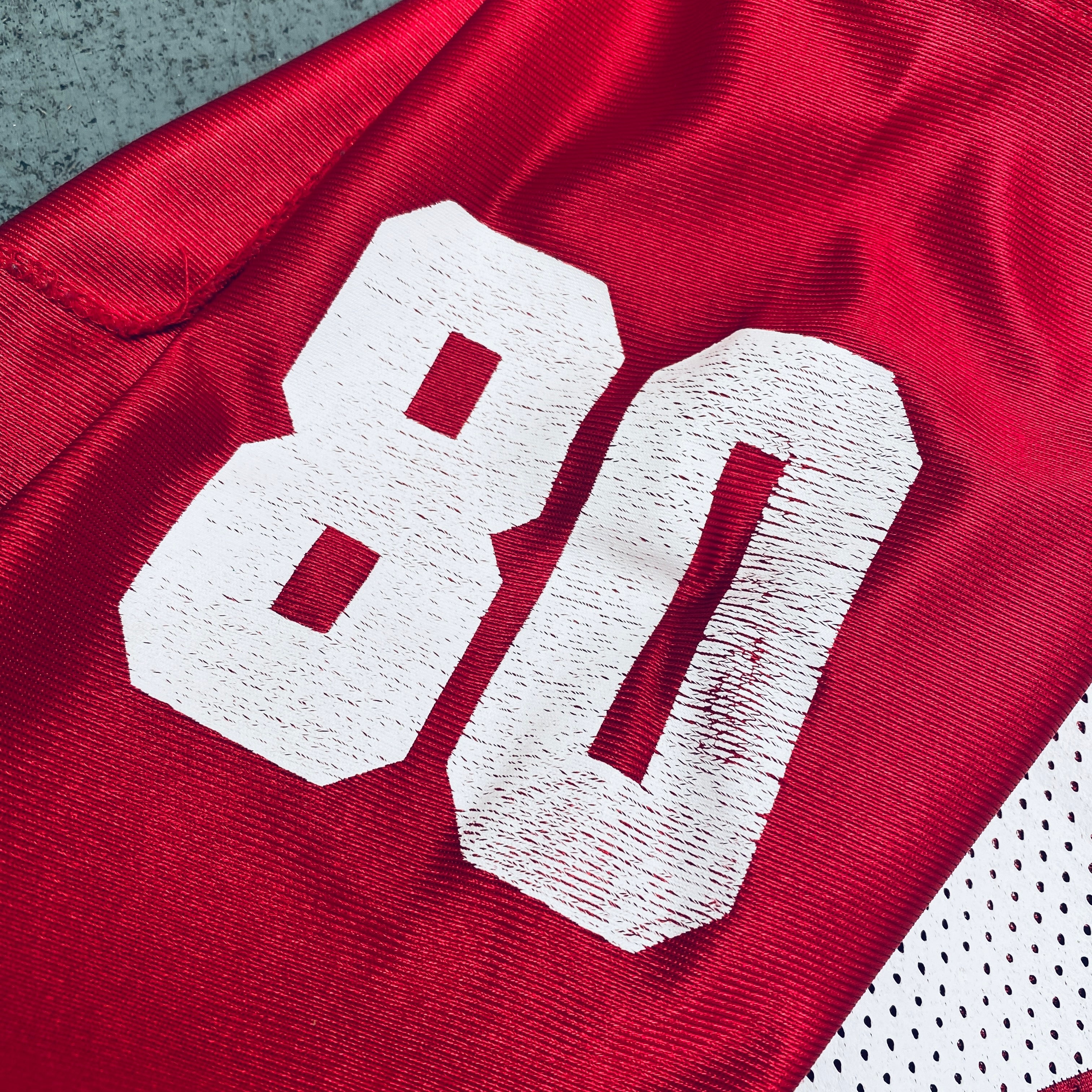 New York Giants Jeremy Shockey Red Alternate 2004/05 Jersey Size XL - Perfect for Game Day, Fan Events & NFL Memorabilia Collectors