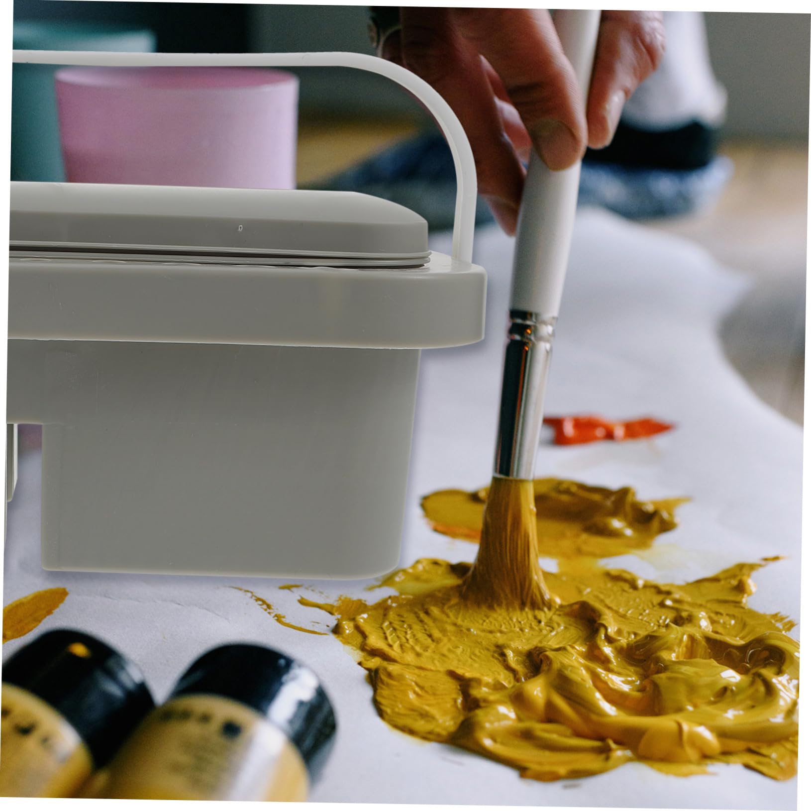 Portable Plastic Paint Brush Washer Cup - Art Brush Cleaning Bucket & Painting Tray for Artists - Perfect for Watercolor, Acrylic & Oil Painting Studios
