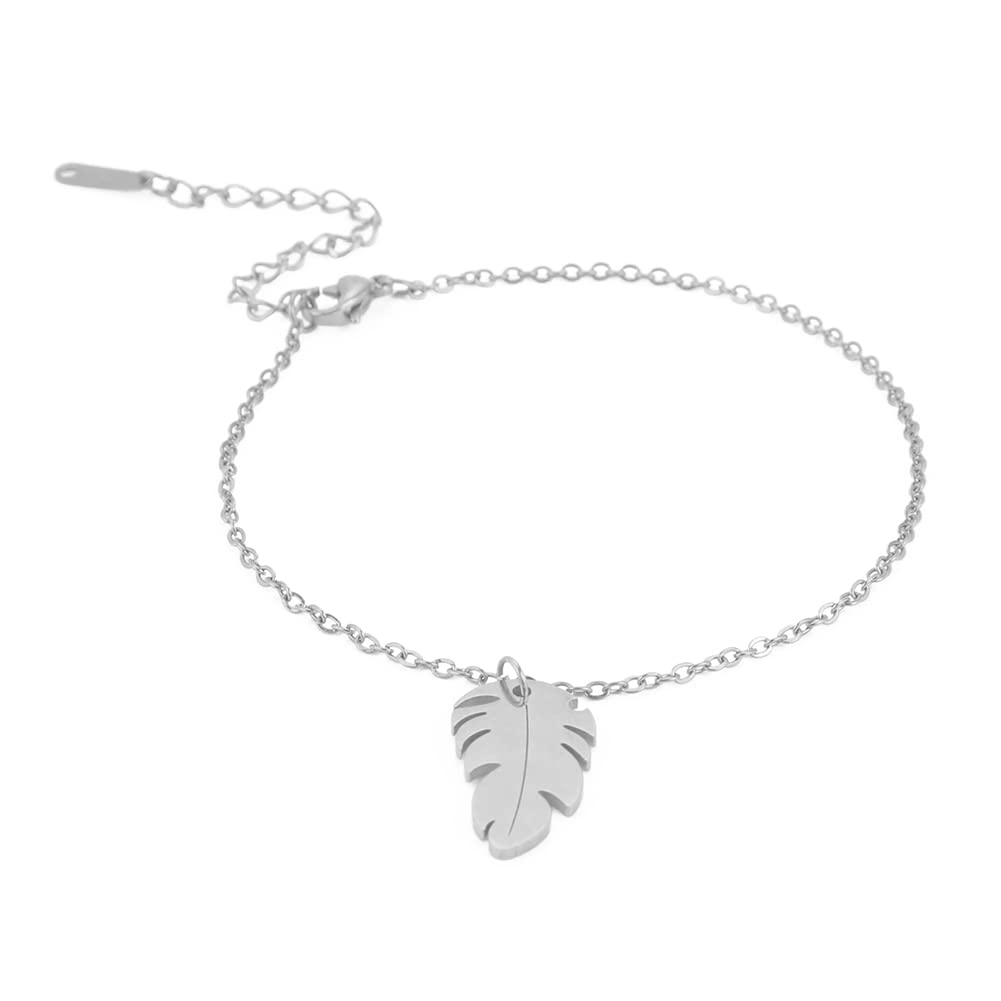 Triple Moon Goddess & Pentagram Bracelet for Women - Stainless Steel Pagan Amulet with Gold/Silver Chain - Wiccan Jewelry for Teen Girls & Magic Practitioners - Perfect for Valentine's Day Gifts, Rituals & Spiritual Protection