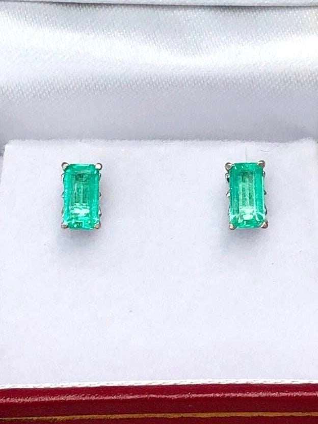1.10tcw Elongated Vibrant Green Colombian Emerald Fleur De Lis Stud Earrings in 14K Gold - Perfect for Weddings, Parties & Special Occasions