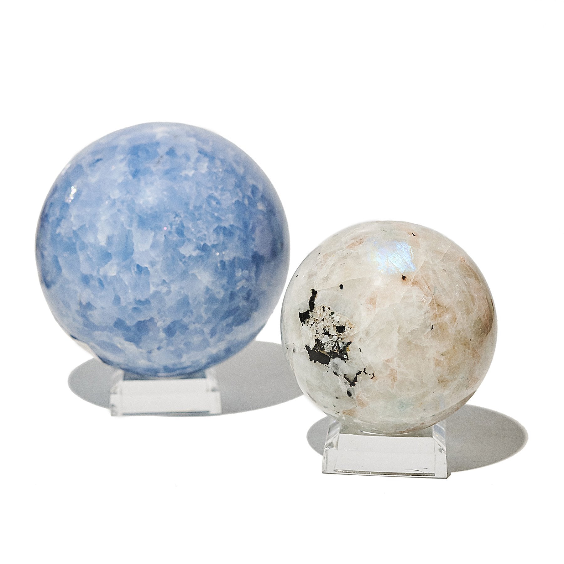Clear Acrylic Sphere Stand for Display - Perfect for Crystal Balls, Decorative Orbs & Art Displays - Home Decor, Gift Shop & Retail Showcase