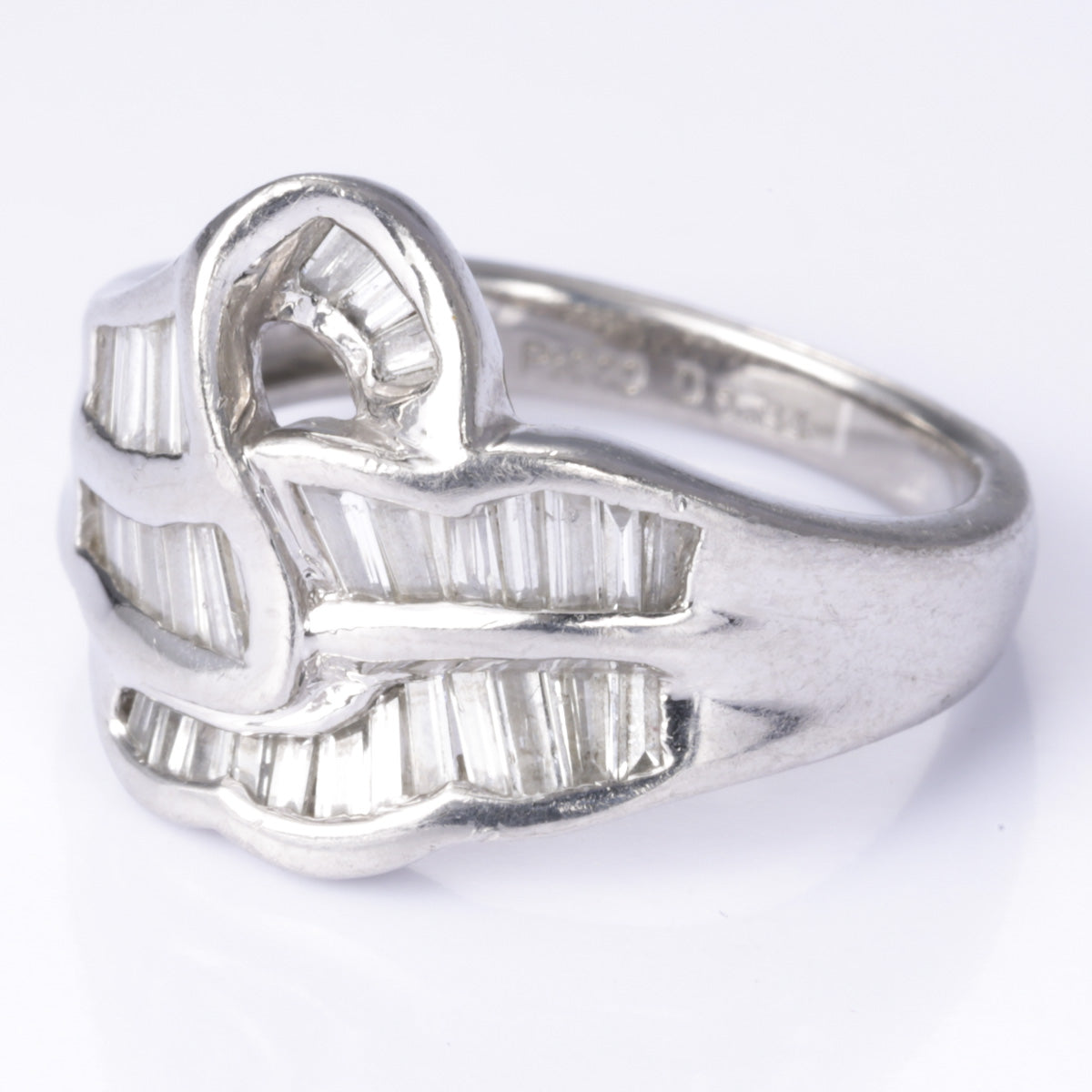 Platinum Diamond Ring for Women - 0.84 Carat Total Weight (CTW) - Size 5.5 - Elegant Wedding Band, Anniversary Gift, or Engagement Ring for Special Occasions