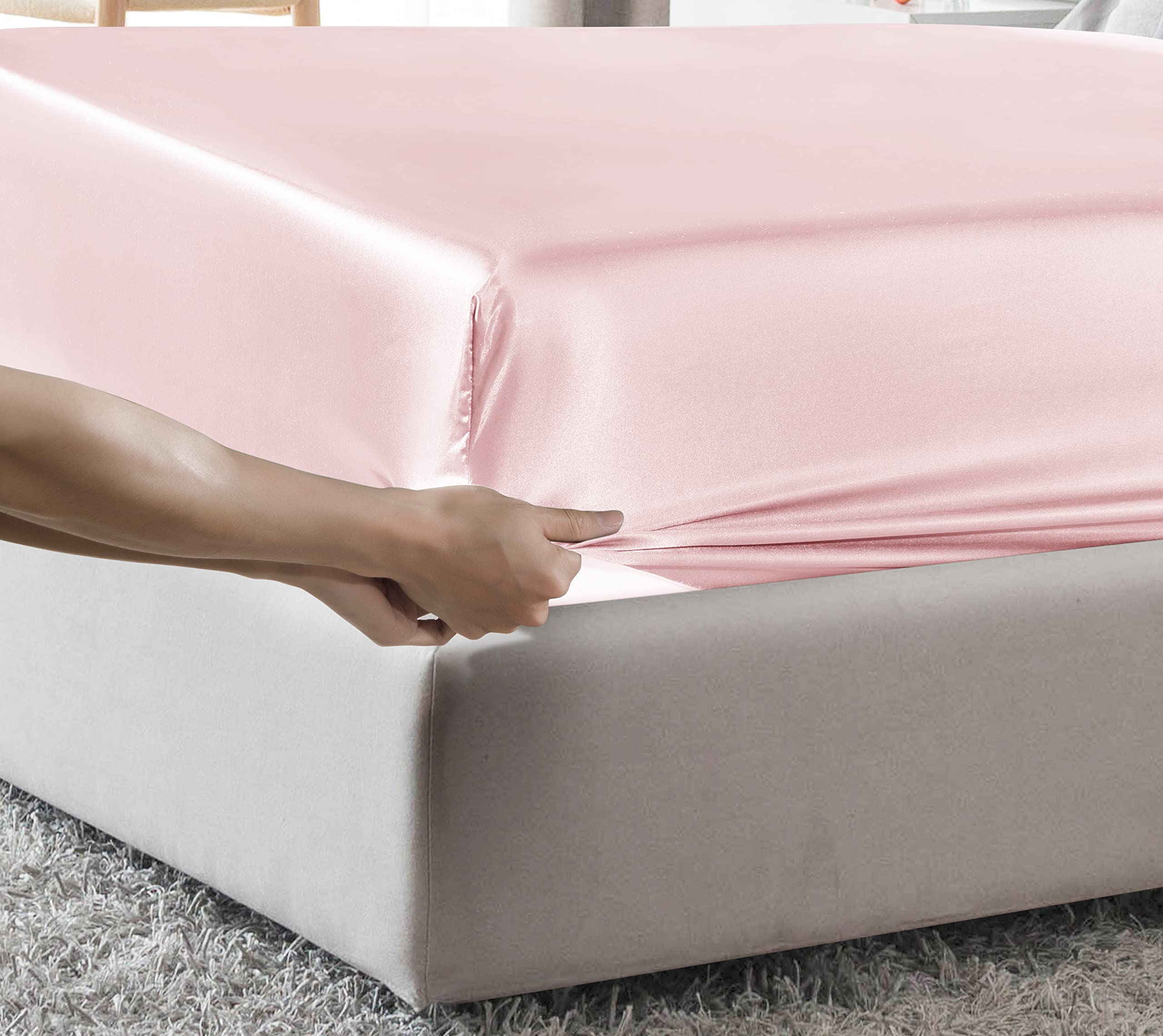 MILVOWOC Twin Satin Fitted Sheet - Ultra Soft Light Pink Bed Sheet with Deep Pockets, 1 Piece Fitted Sheet Only for Cozy Sleep & Luxury Bedroom Decor