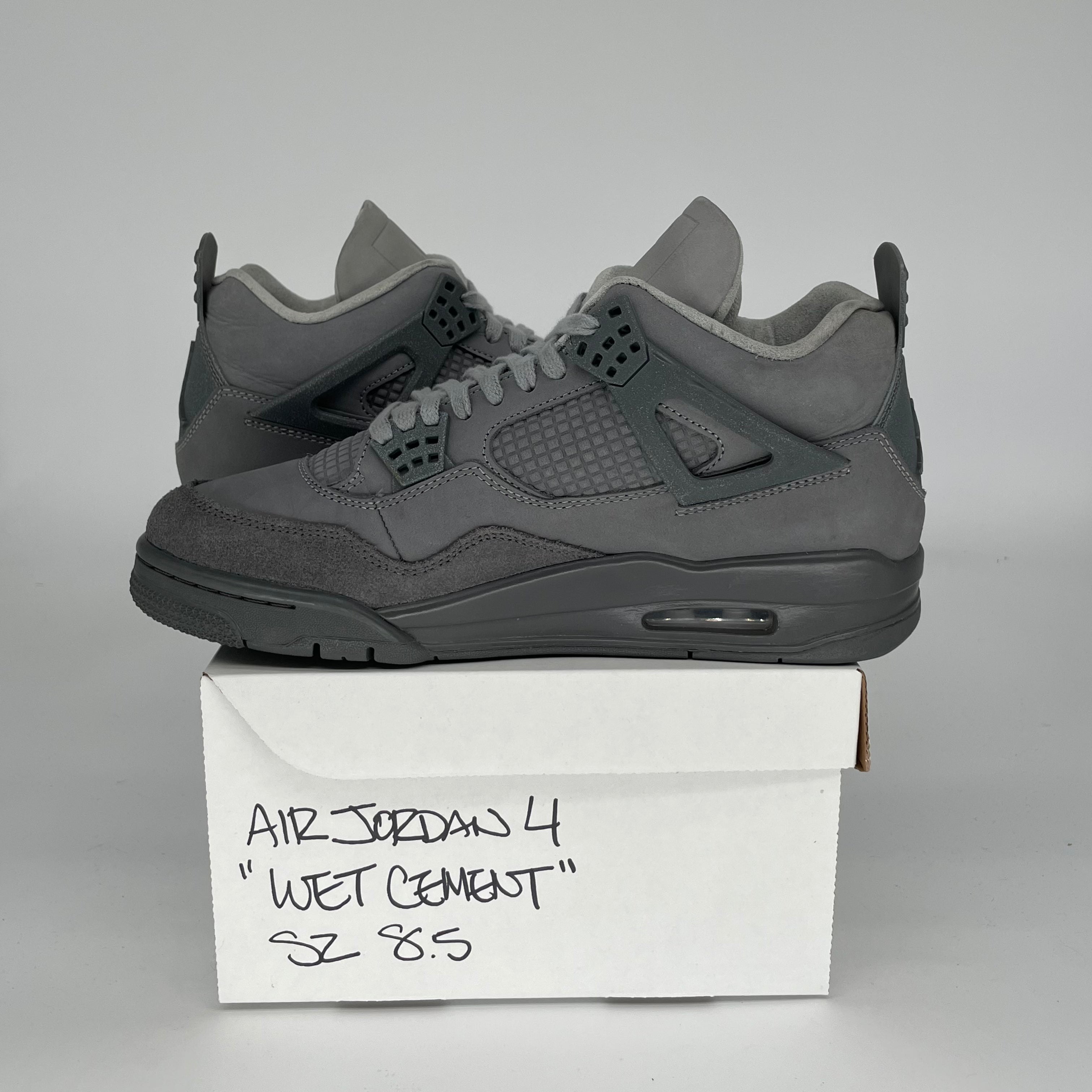 AIR JORDAN 4 Retro 