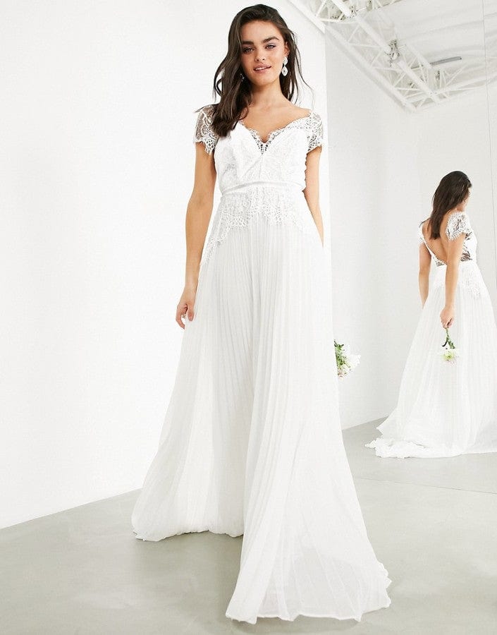 ASOS Sophia Women's Fashion Dress - Elegant & Stylish for Parties, Dates & Special Occasions