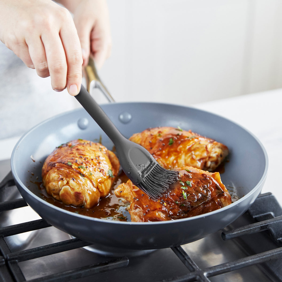 Premium Platinum Silicone Basting Brush - Heat Resistant, Non-Stick Gray Cooking Brush for Grilling, Baking & BBQ - Perfect for Basting Meats, Glazing Pastries & Applying Sauces