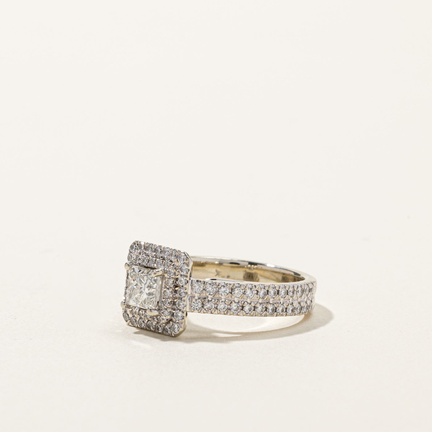 1.24ctw Halo Diamond Engagement Ring for Women - Size 7 | Sparkling Wedding Band, Proposal Jewelry Gift for Fiancée, Anniversary & Special Occasions