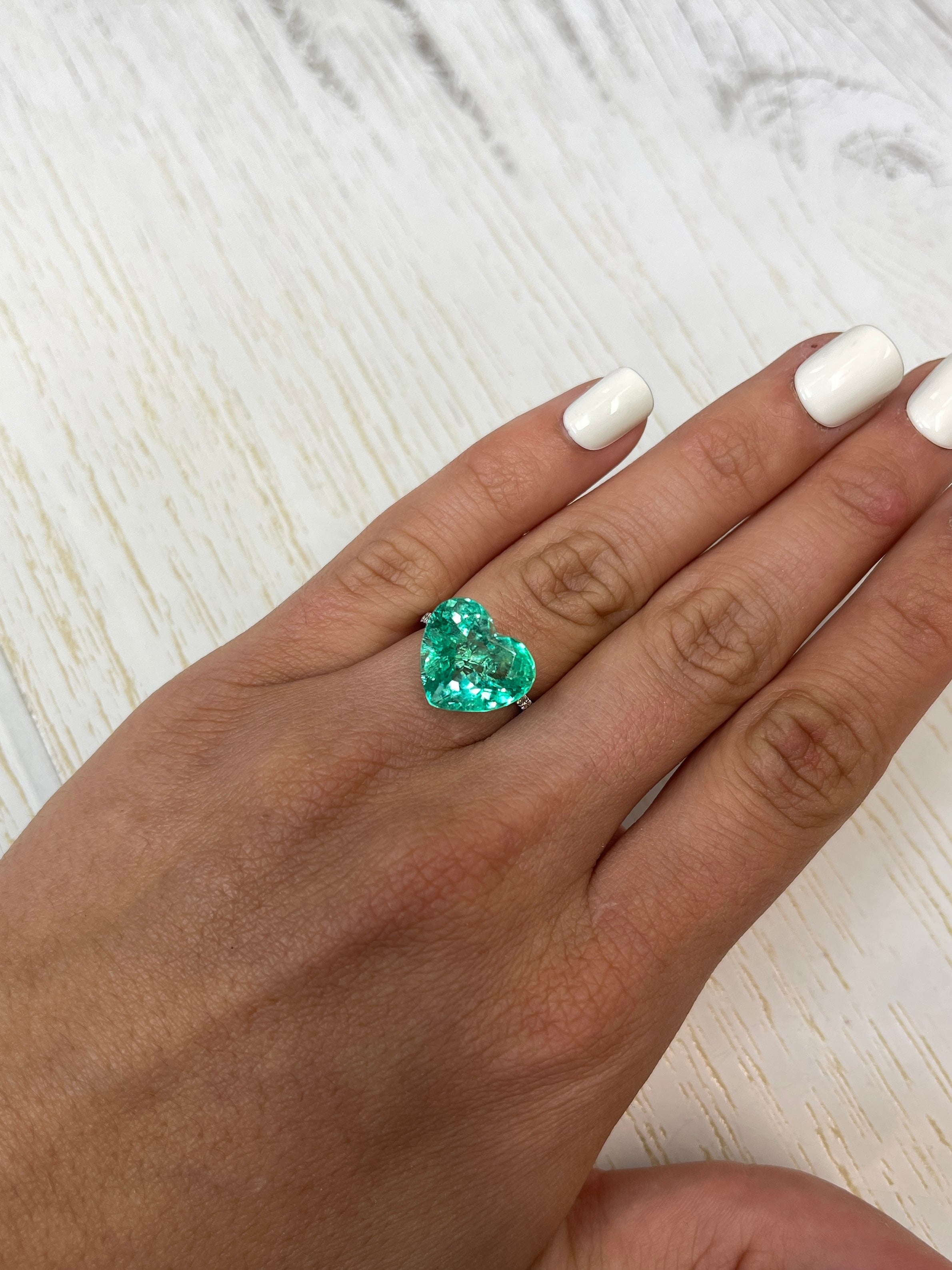 9.86 Carat 13x15mm Yellowish Green Natural Loose Colombian Emerald Heart Cut Gemstone for Jewelry Making, Engagement Rings & Luxury Gifts