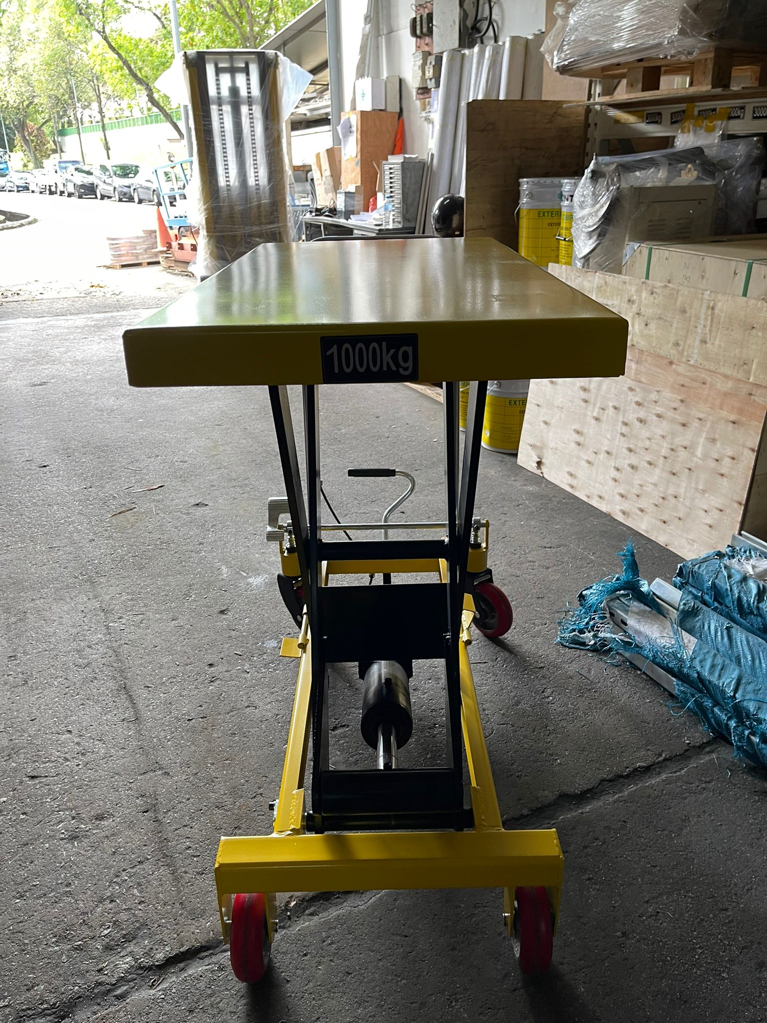 Aiko 1000kg Hydraulic Scissor Lift Table - Heavy Duty Workbench Lift with 1000mm Height (Model PT WP1000) - Ideal for Warehouse, Factory, and Workshop Material Handling