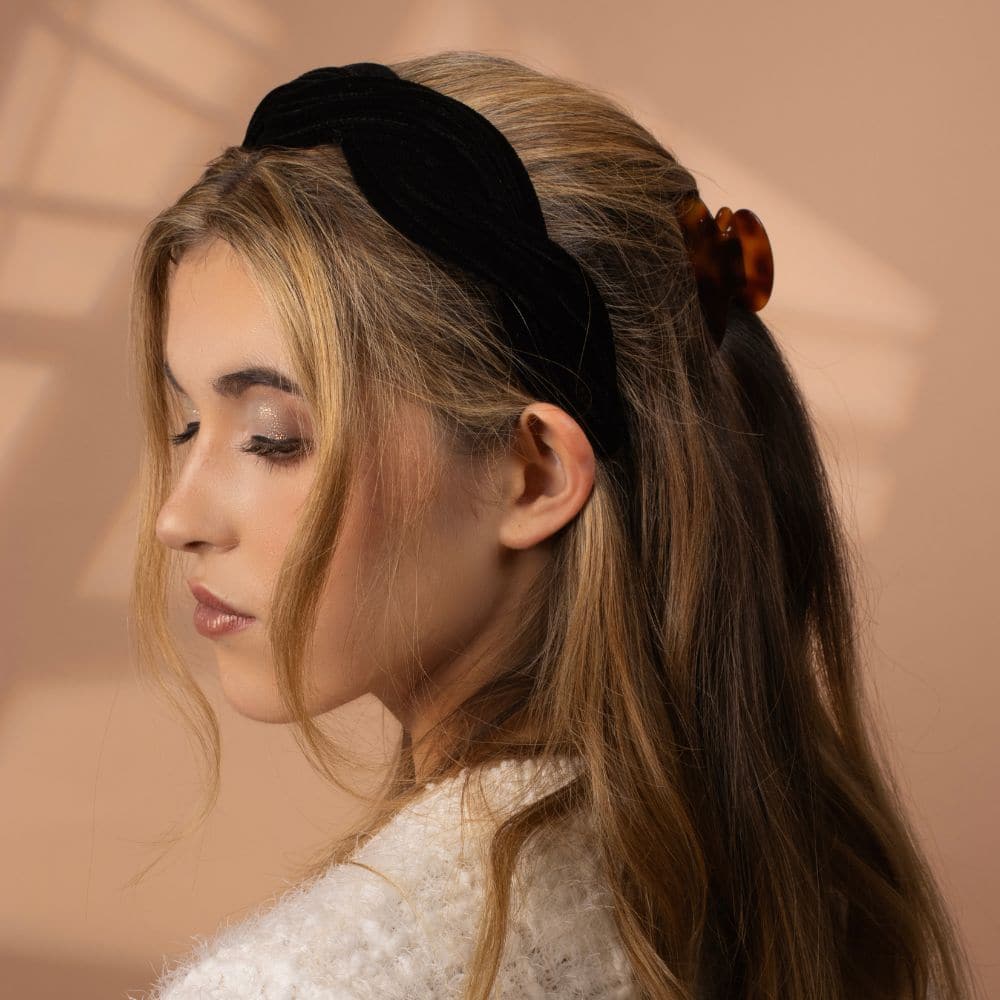 Handmade Velvet Wavy Headband for Women - Soft & Stylish Hair Accessory for Everyday Wear, Parties & Special Occasions