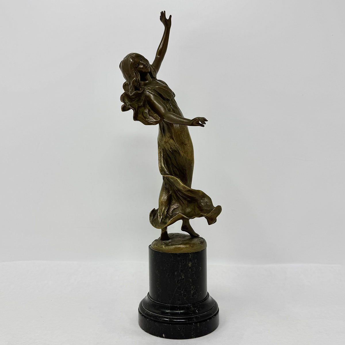 Elegant Dancing Girl Bronze Sculpture on Marble Base - Handcrafted Home Decor for Living Room, Office & Gift Giving