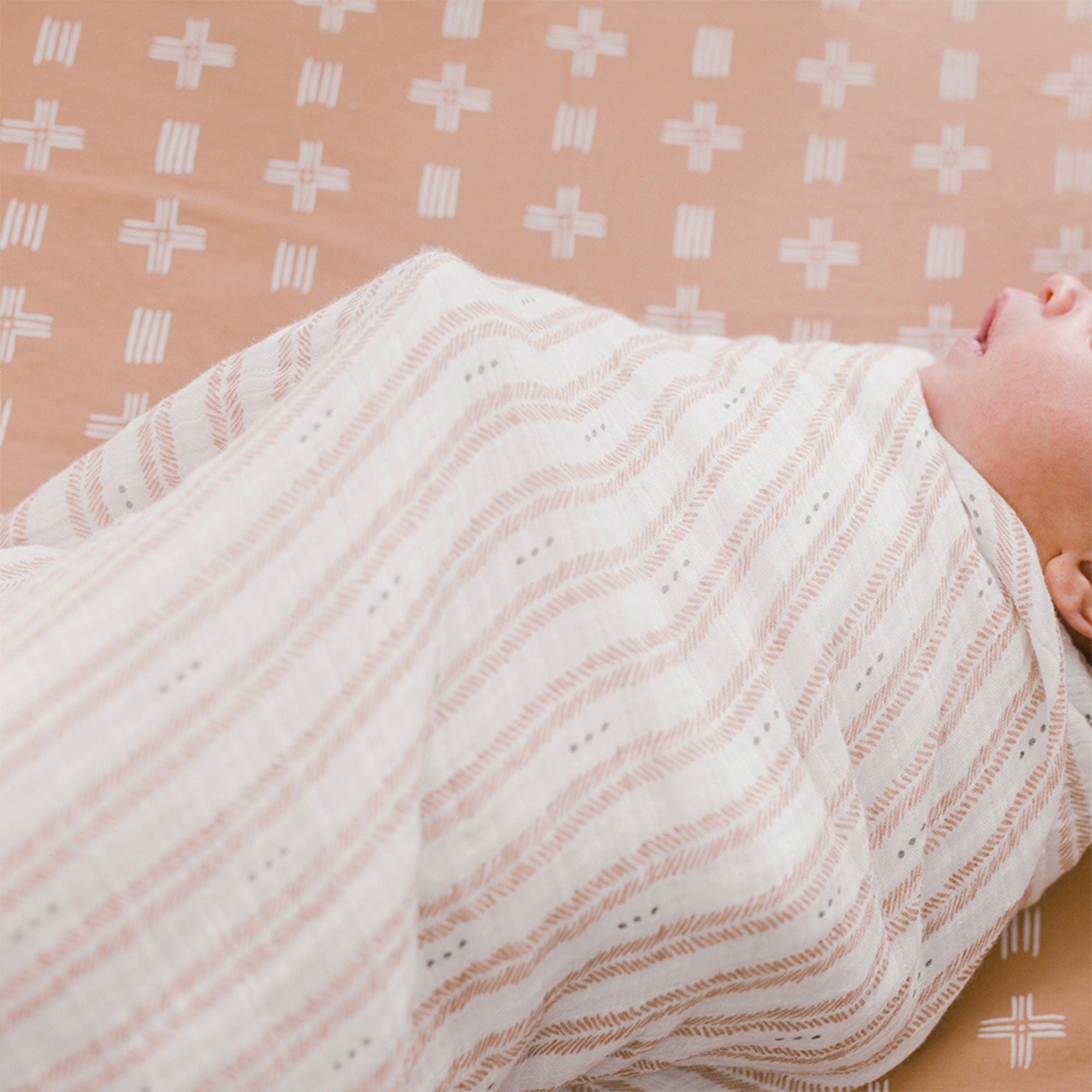 Soft Organic Cotton Fitted Crib Sheet for Baby Crib - Breathable & Hypoallergenic Nursery Bedding - Perfect for Newborns, Infants & Toddlers - Ideal for Daycare, Nursery or Home Use