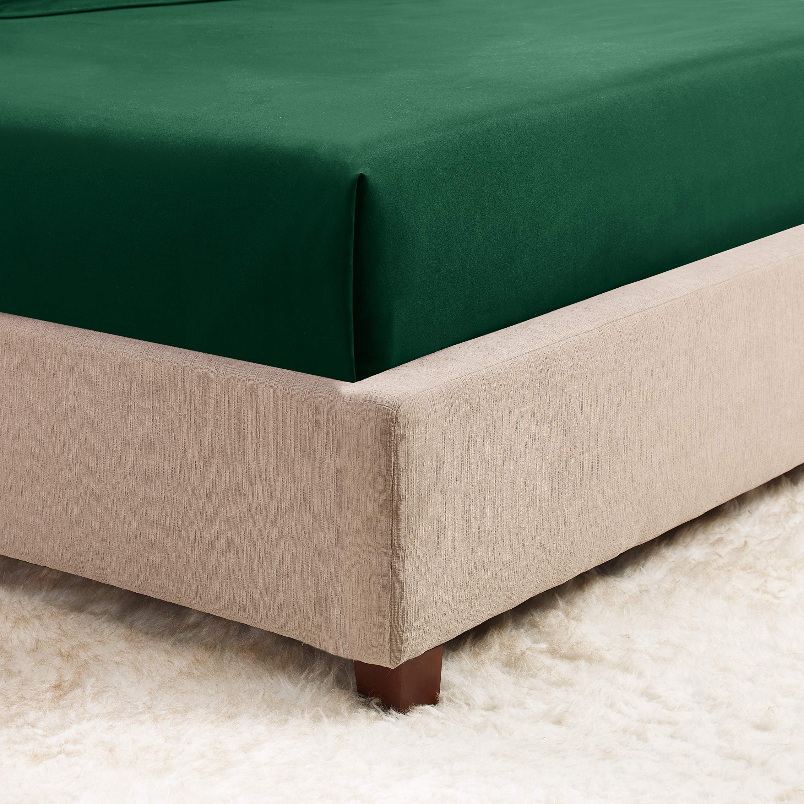 Empyrean Deep Pocket Fitted Sheet Set of 4 - Queen Size Luxury Microfiber Bed Sheets - Silky Soft Double Brushed Hotel Quality - Hunter Green - Perfect for Master Bedroom, Guest Room & Vacation Homes