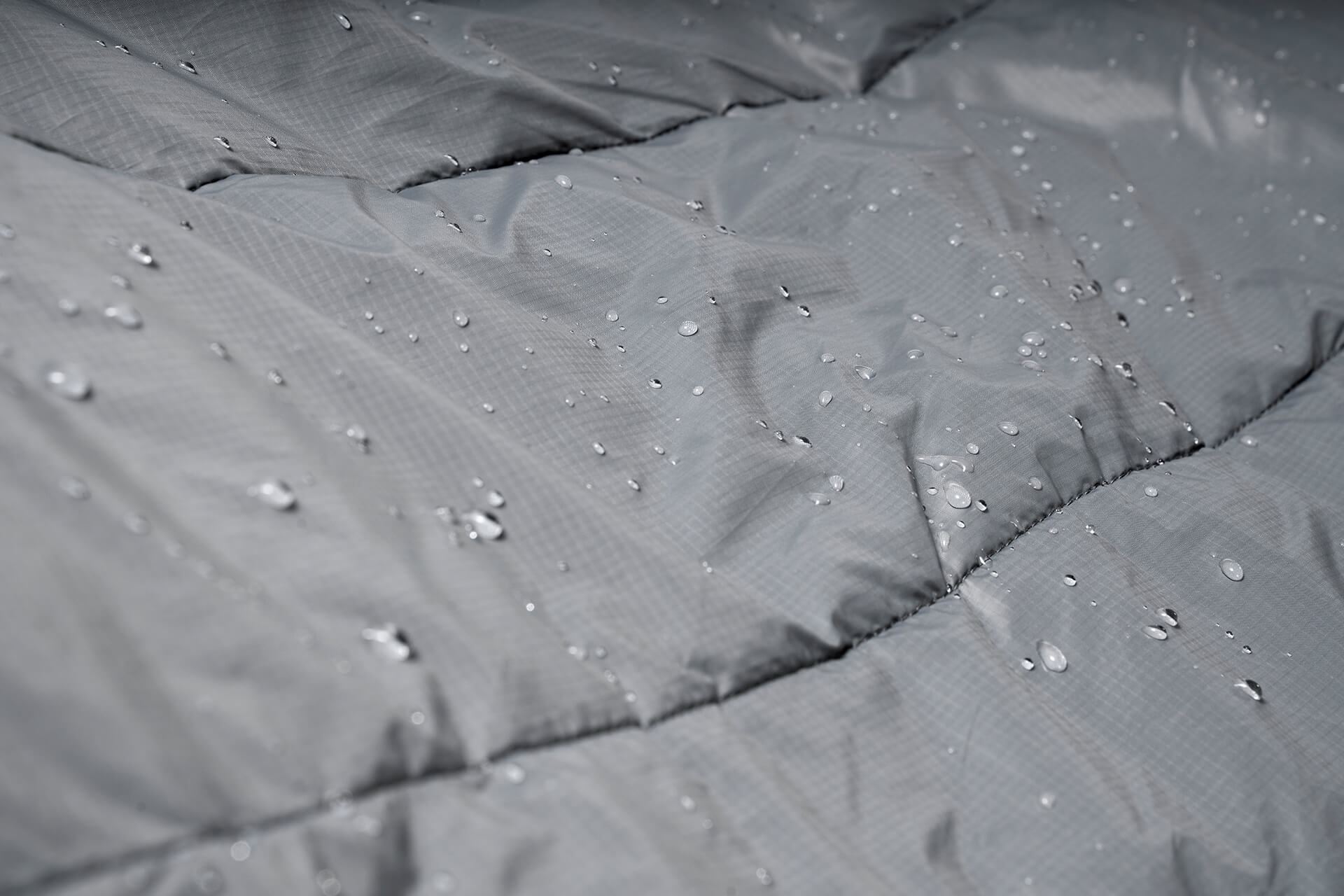 Vulcan™ UnderQuilt - Lightweight Camping Hammock Insulation for Cold Weather Backpacking & Outdoor Adventures