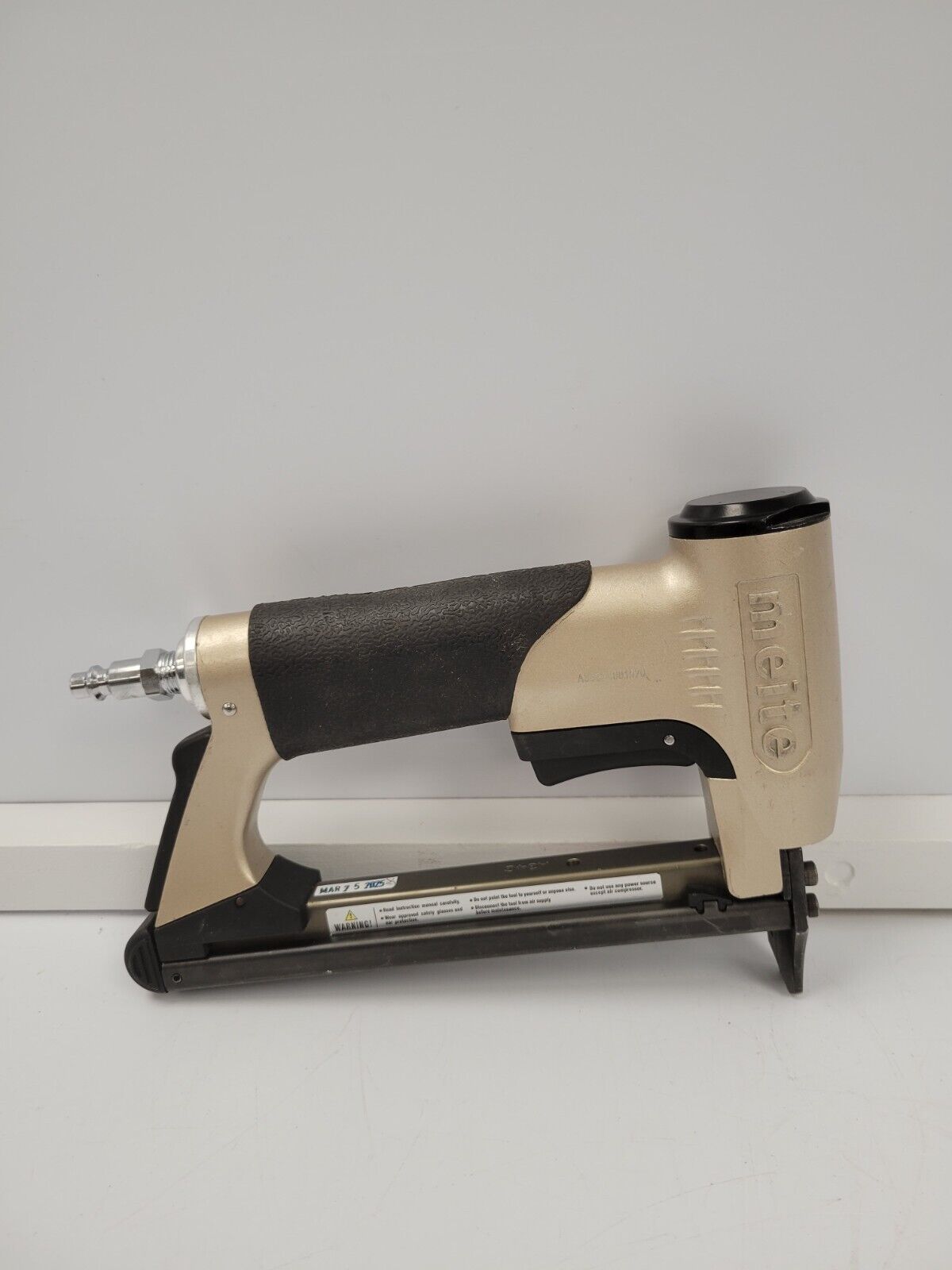 Meite MT7116 Heavy Duty Stapler - 100 Sheet Capacity, Full Strip Staples, Durable Metal Construction for Office, School, and Home Use
