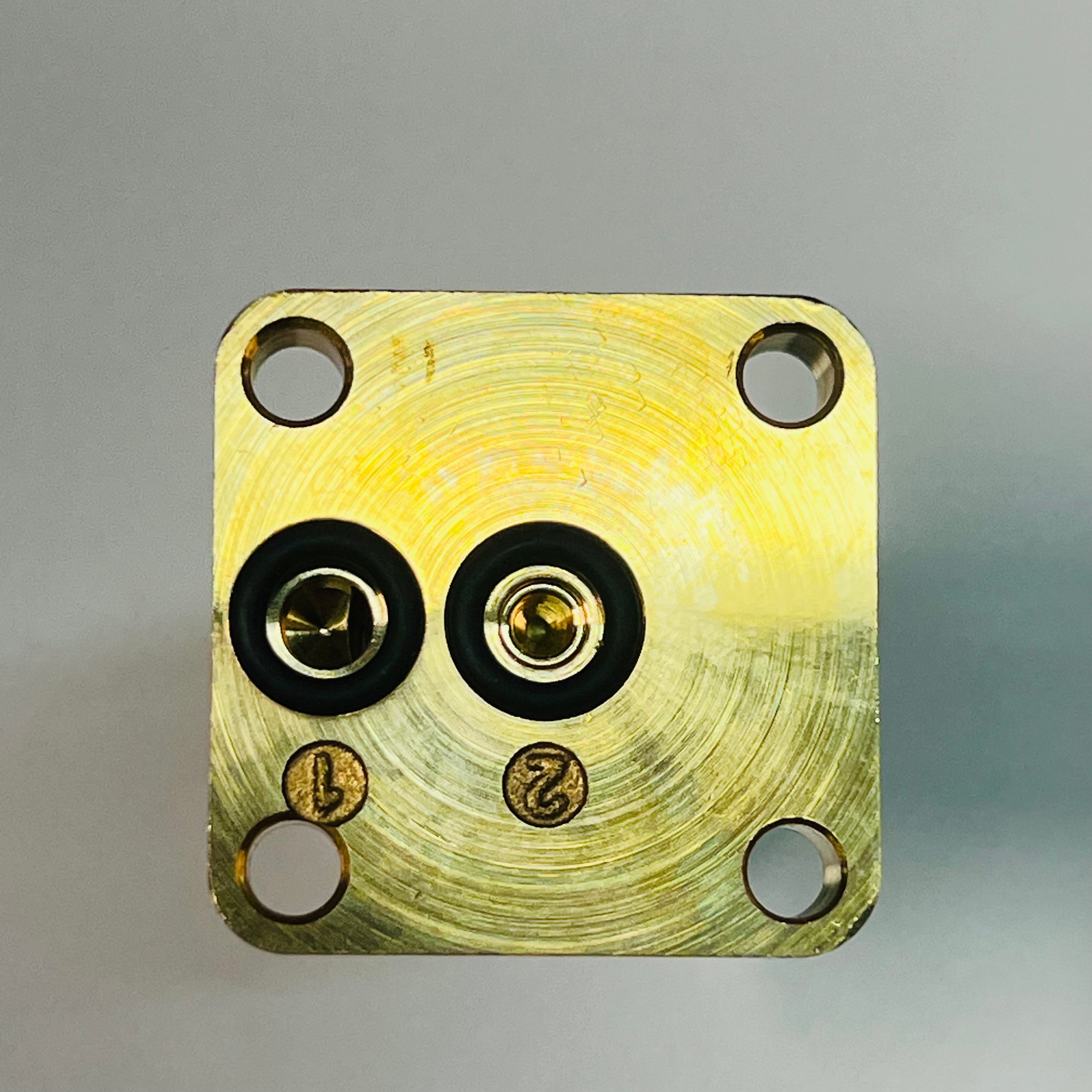 Parker 3-Way Solenoid Valve Body Only - Square Base with Viton Seal & Conical Port - Ideal for Hydraulic Systems, Pneumatic Controls, and Industrial Automation