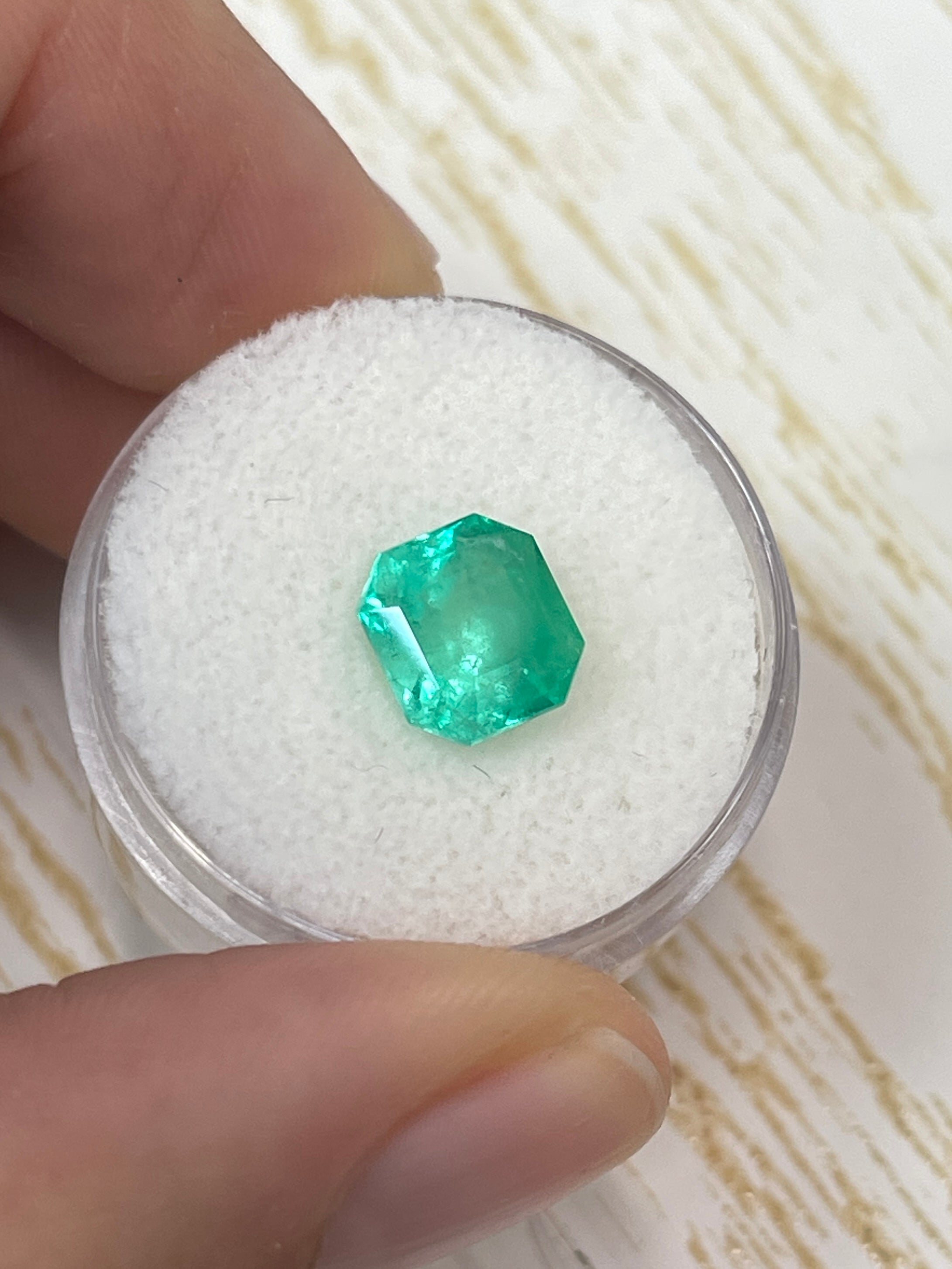 2.78 Carat 8.5x7.9mm Yellowish Green Natural Loose Colombian Emerald Gemstone - Asscher Cut for Jewelry Making, Engagement Rings & Collector's Display
