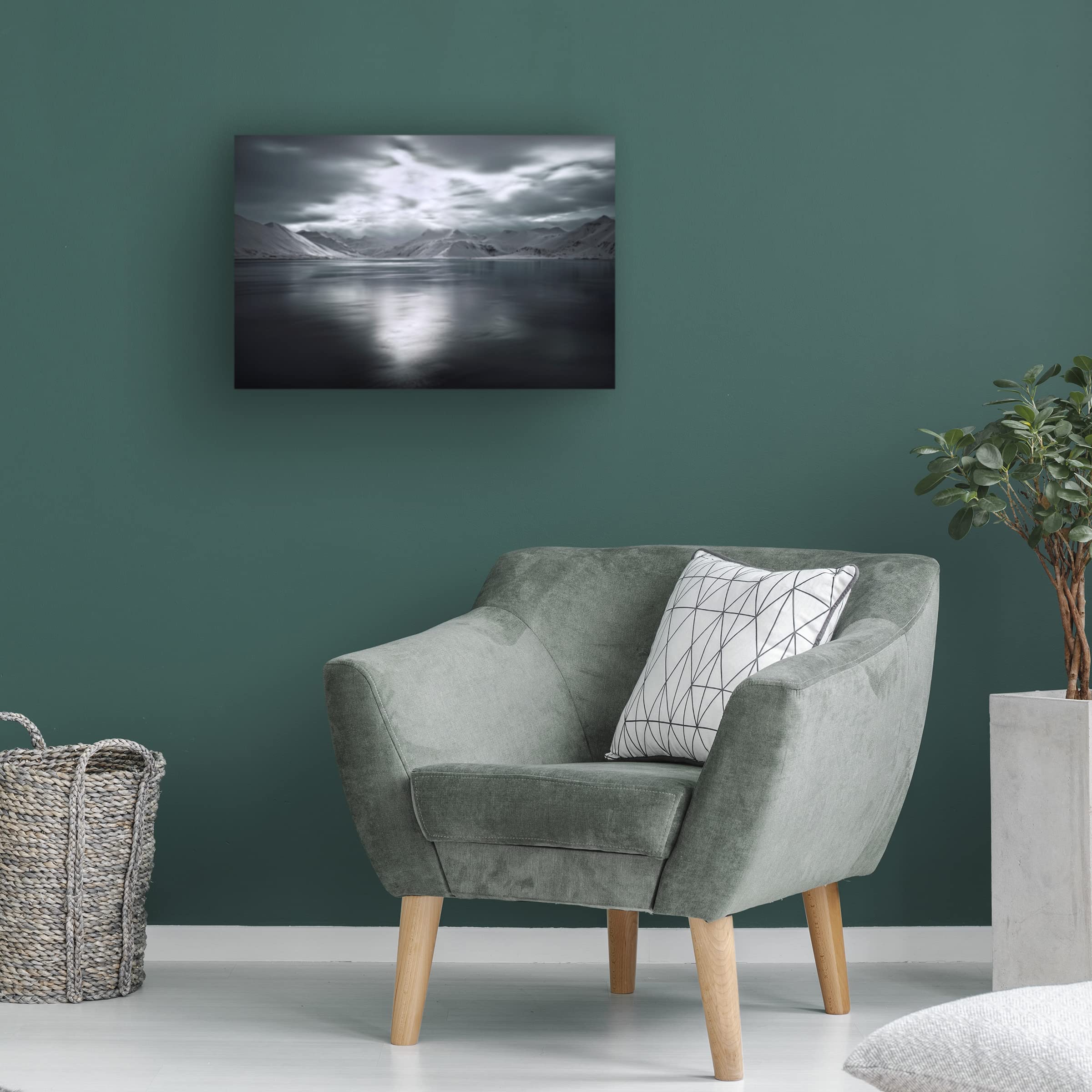 Trademark Fine Art 'Magic Moment' Canvas Wall Art by Liloni Luca - Perfect for Living Room, Bedroom & Office Decor