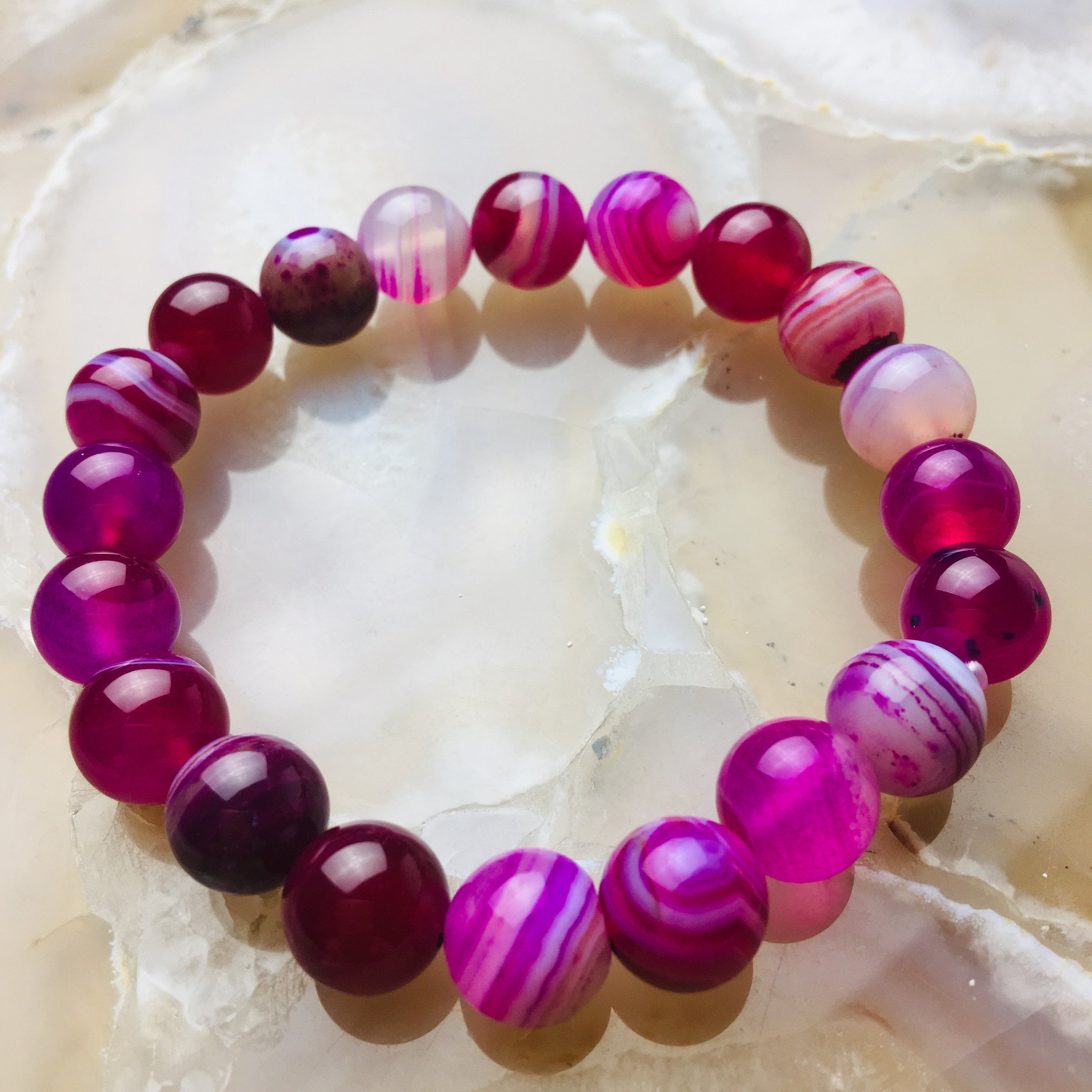 Fuchsia Pink Striped Agate Beaded Bracelet - 8mm & 10mm Smooth Round Gemstone Beads - 7.5 Inch Adjustable Length - Healing Crystal Jewelry for Women - Perfect for Meditation, Yoga & Spiritual Gifts
