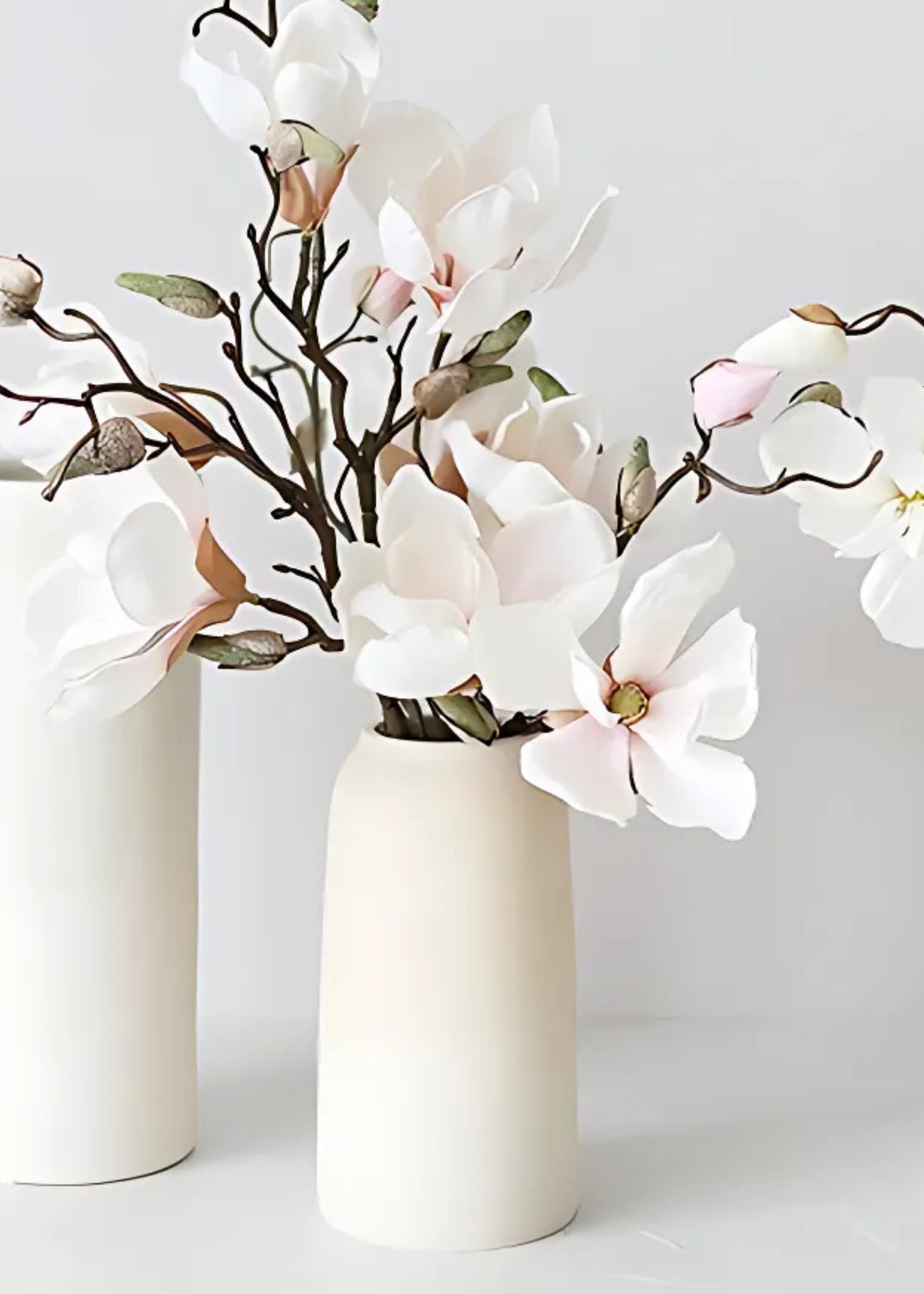 L'impure Medium Ivory Bouquet Vase - Elegant Floral Arrangement Centerpiece for Weddings, Home Decor & Special Occasions
