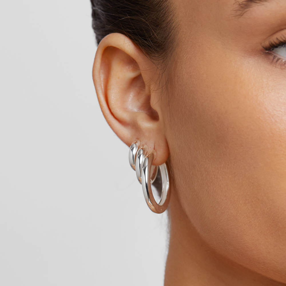 Silver Midi Curve Hoop Earrings for Women - Trendy Minimalist Jewelry for Everyday Wear, Date Night & Office Outfits