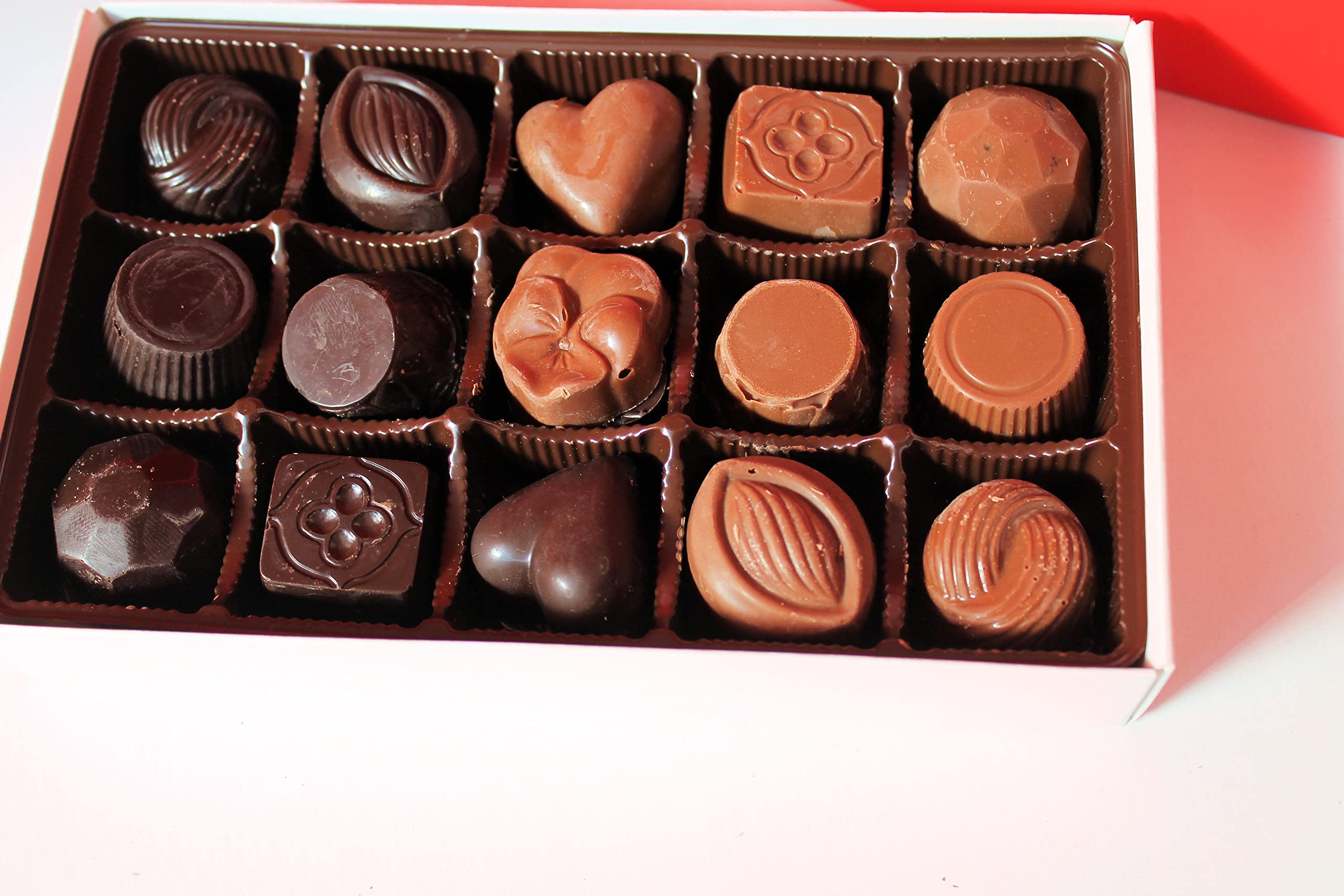 Lang’s Premium Assorted Milk & Dark Chocolates Gift Box - 15 Kosher-Dairy Certified Pieces with Caramel, Peanut Butter, Cashew Clusters & Meltaways - Perfect for Holidays, Birthdays & Corporate Gifting