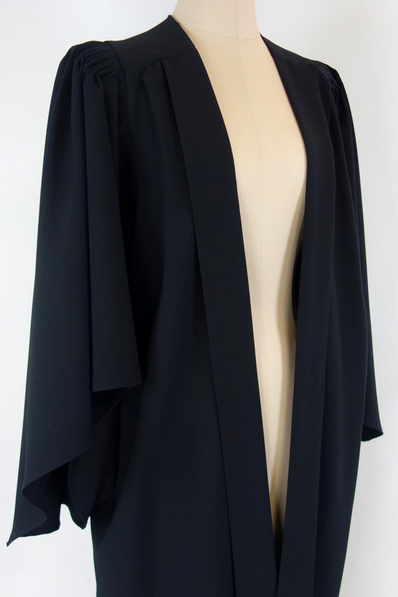 High-Quality Bachelor Graduation Gown - Premium Polyester Academic Robe for College Graduation Ceremonies - Perfect for Commencement, Photos & Graduation Events