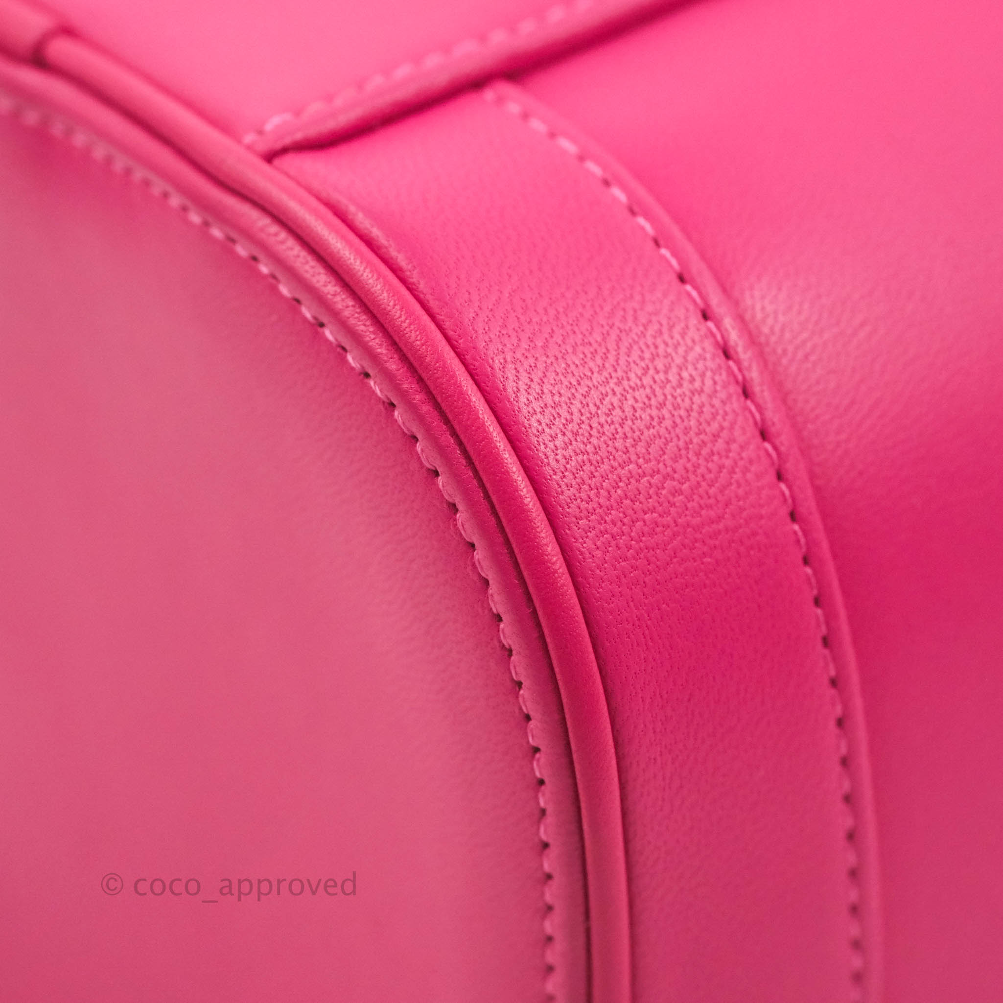 Chanel CC Mania Vanity Case in Pink Lambskin with Gold Hardware - Luxury Crossbody Bag for Women, Perfect for Parties, Dates & Evening Events