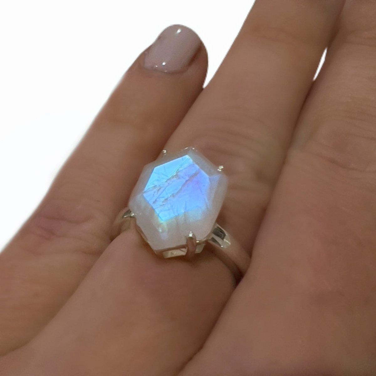 Hexagon Crystal Moonstone Ring for Women - Elegant Healing Jewelry for Meditation, Yoga & Spiritual Balance