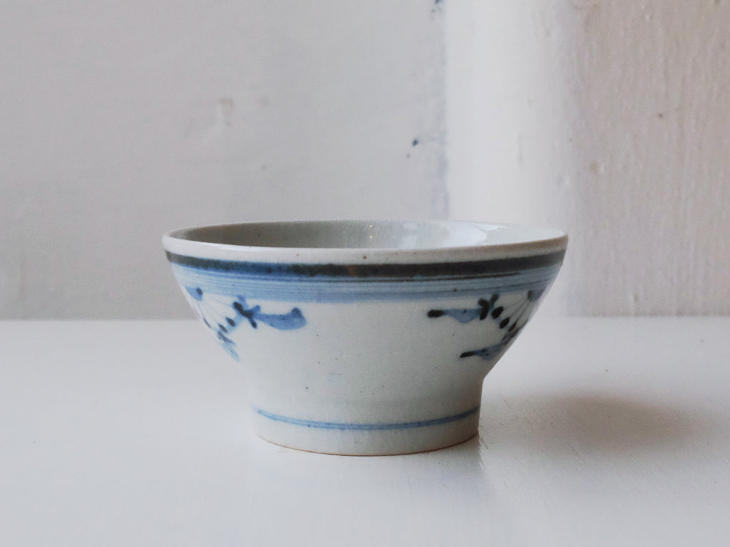 Hand Painted Japanese Rice Bowls by Tōsai Gama - Authentic Ceramic Tableware for Sushi, Ramen & Asian Dining