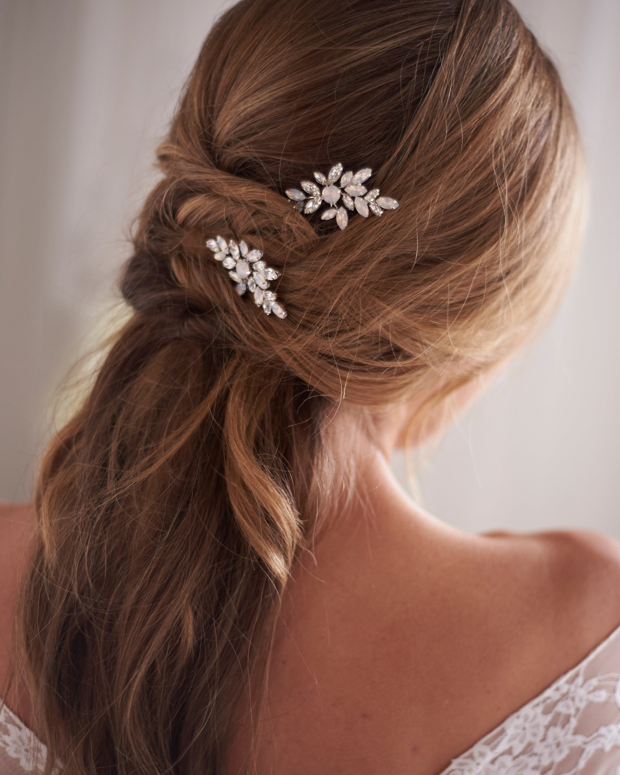Ariana Crystal Hair Pins Set of 2 - Elegant Rhinestone Hair Clips for Women, Bridal Hair Accessories, Wedding, Prom & Party Hairstyle Decorations