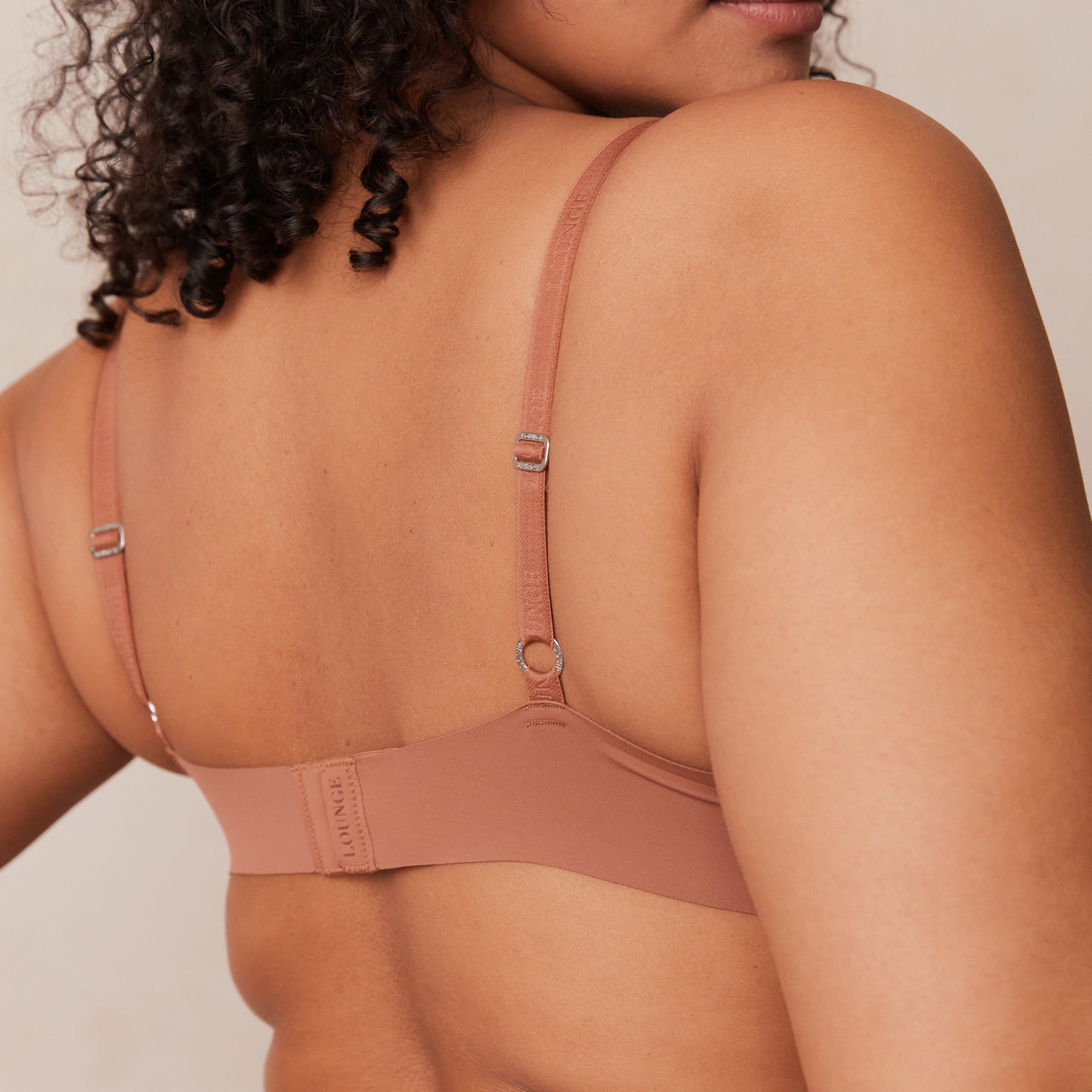 Light Non-Wired Plunge T-Shirt Bra in Mocha - Comfortable Everyday Wear for Work & Casual Outfits