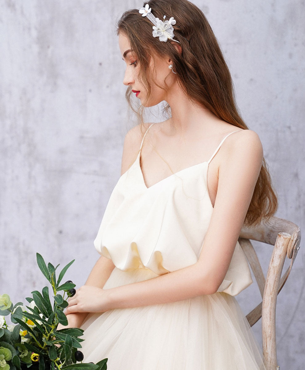 Elegant Light Champagne Tulle Long Prom Dress for Formal Events - Perfect for Homecoming, Wedding Guest, and Evening Gala Occasions