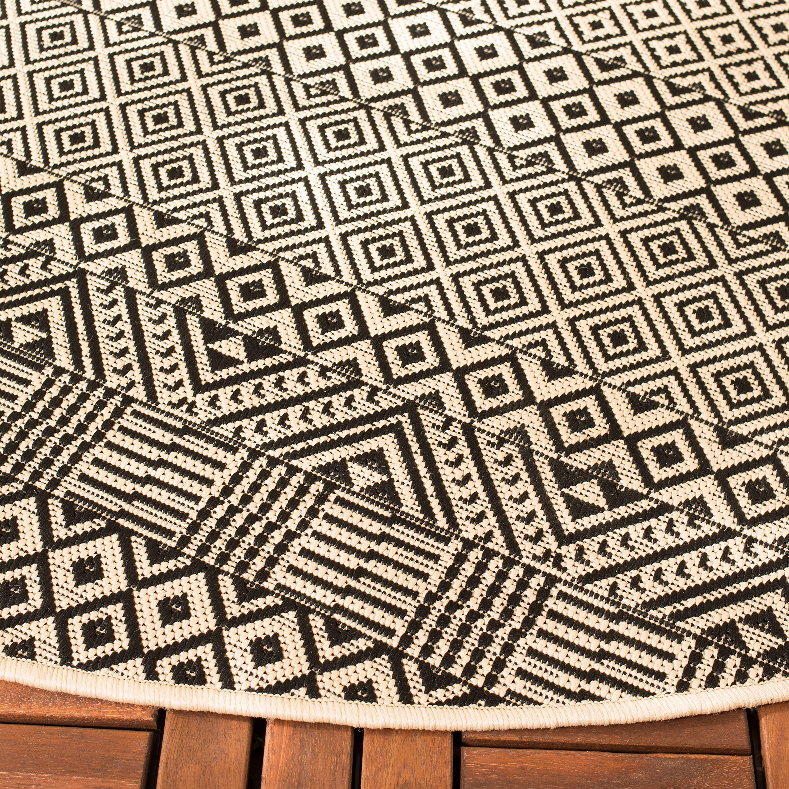 SAFAVIEH Courtyard Collection 6'7