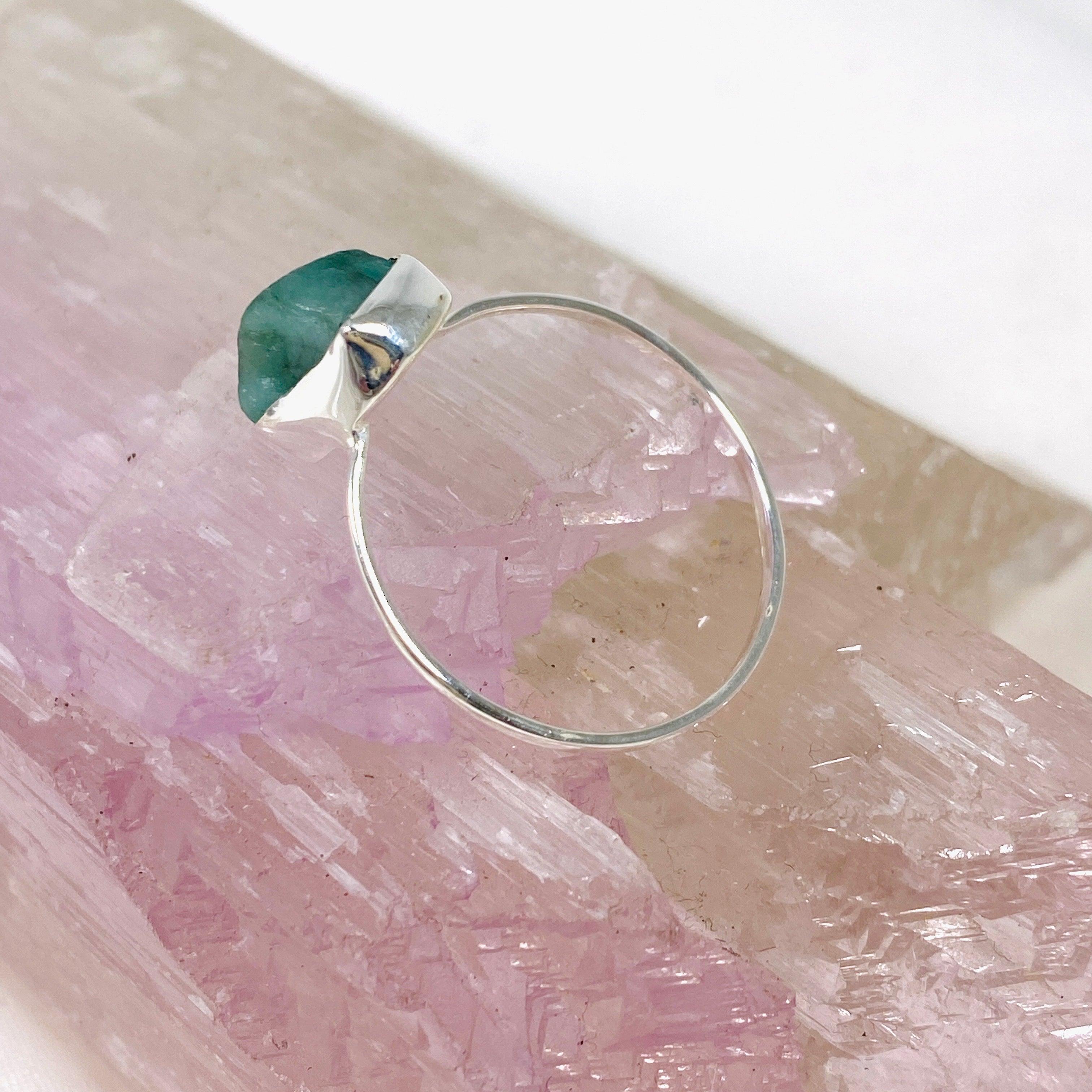 Emerald Raw Crystal Ring for Women - Natural Stone Fine Band Jewelry R3701 EM - Perfect for Boho Style, Meditation & Spiritual Healing