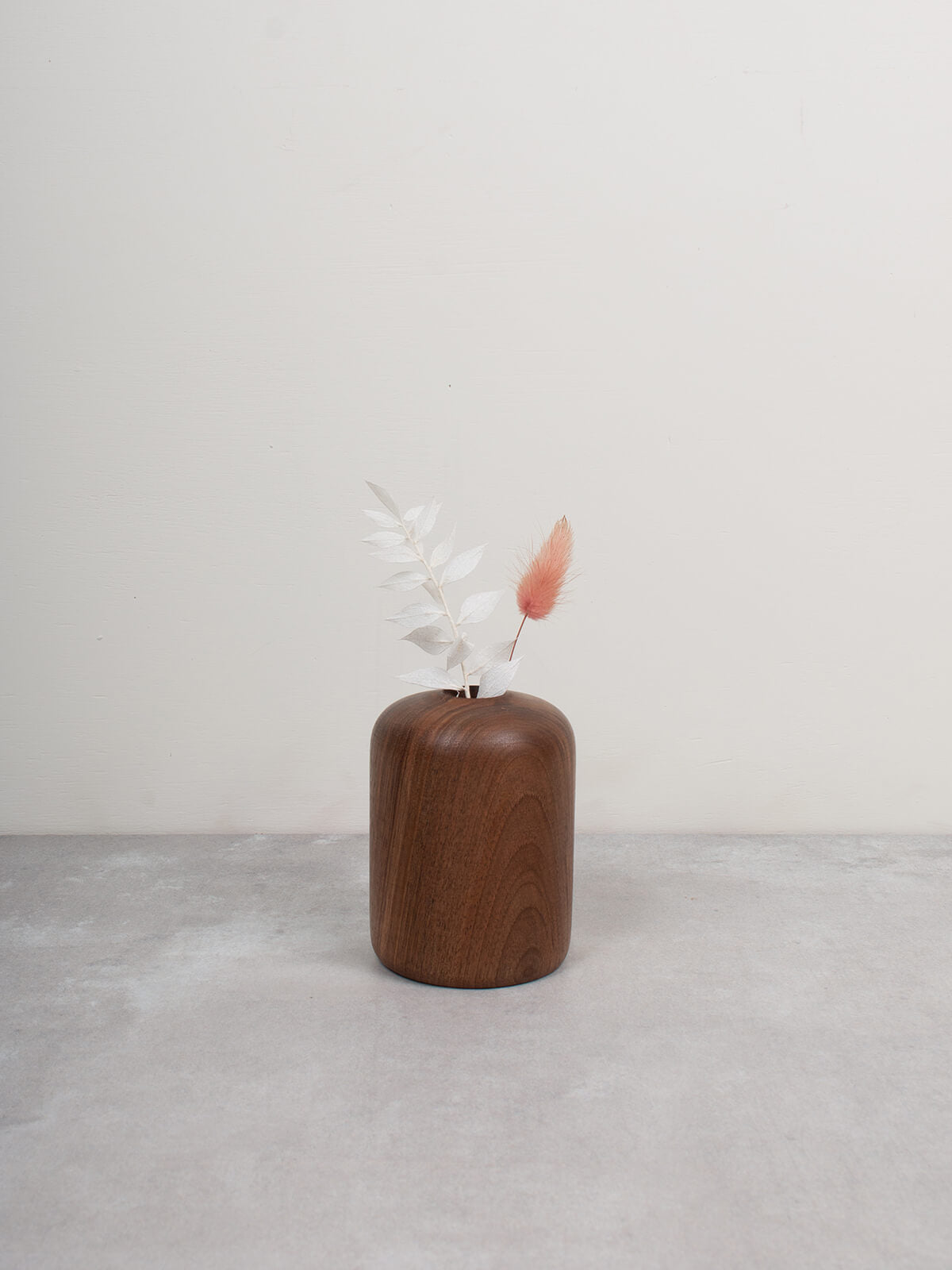 Handmade Walnut Wood Mini Vase - Small Decorative Flower Holder for Home Office Desk Decor | Perfect for Centerpieces, Wedding Favors, and Gift Giving