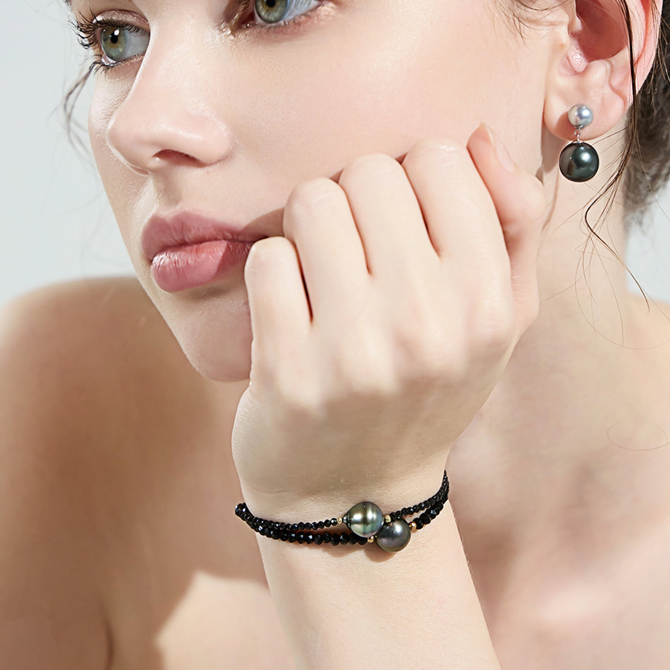18K Solid Gold Tahitian Pearl Bracelet for Women - Elegant Handmade Jewelry Gift (KB00032) | Perfect for Weddings, Anniversaries & Special Occasions
