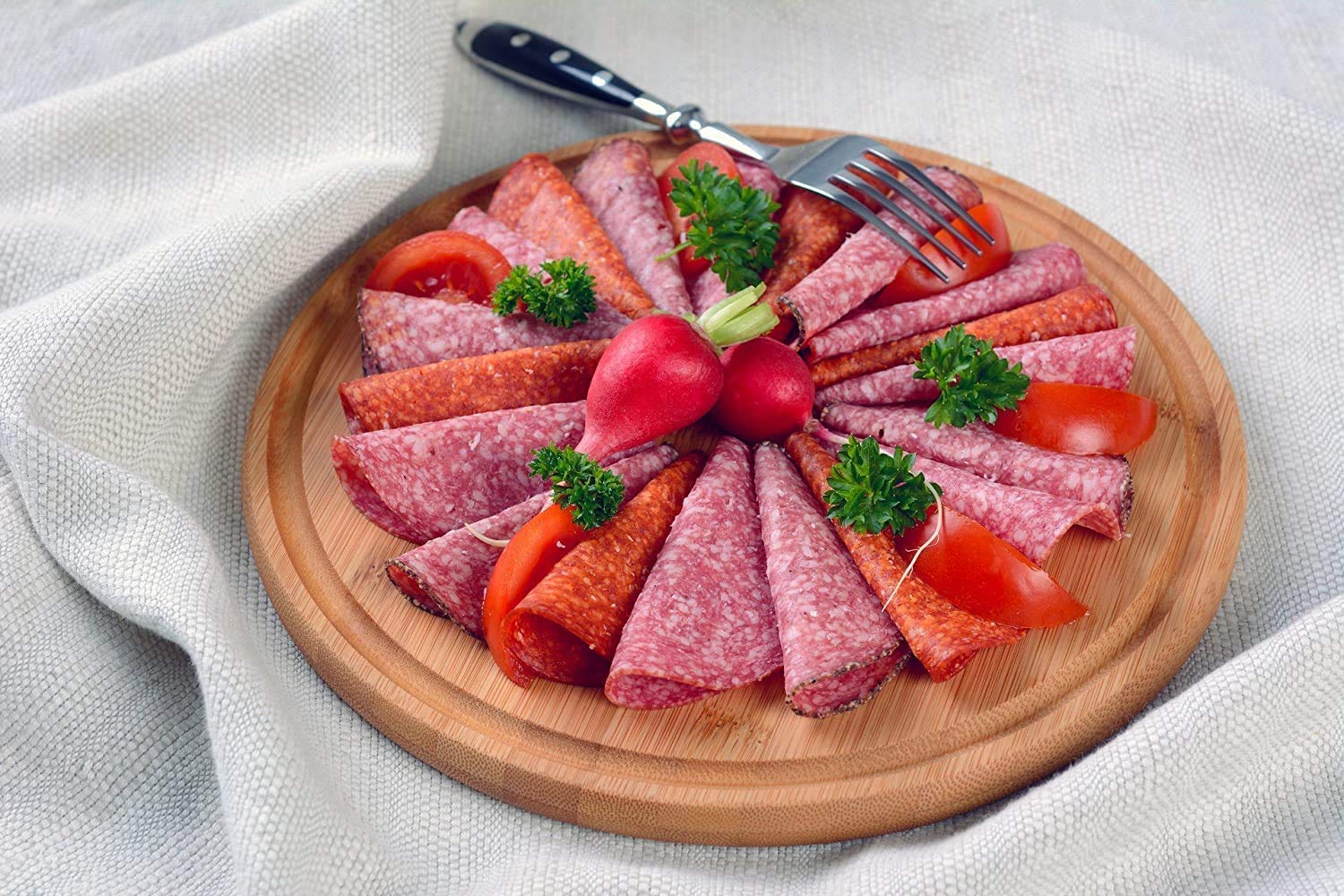 Pink Round Wooden Chopping Board for Kitchen - Durable Cutting Board for Vegetables, Fruits, Pizza & Serving - Perfect for Food Prep, Charcuterie & Entertaining