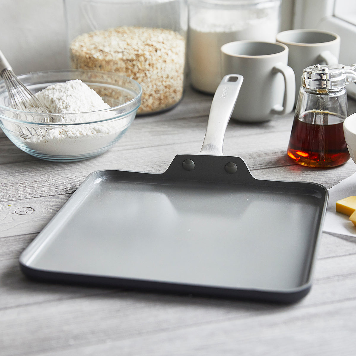 Chatham Ceramic Nonstick 11-Inch Square Griddle Pan - Perfect for Pancakes, Eggs & Grilled Cheese Sandwiches