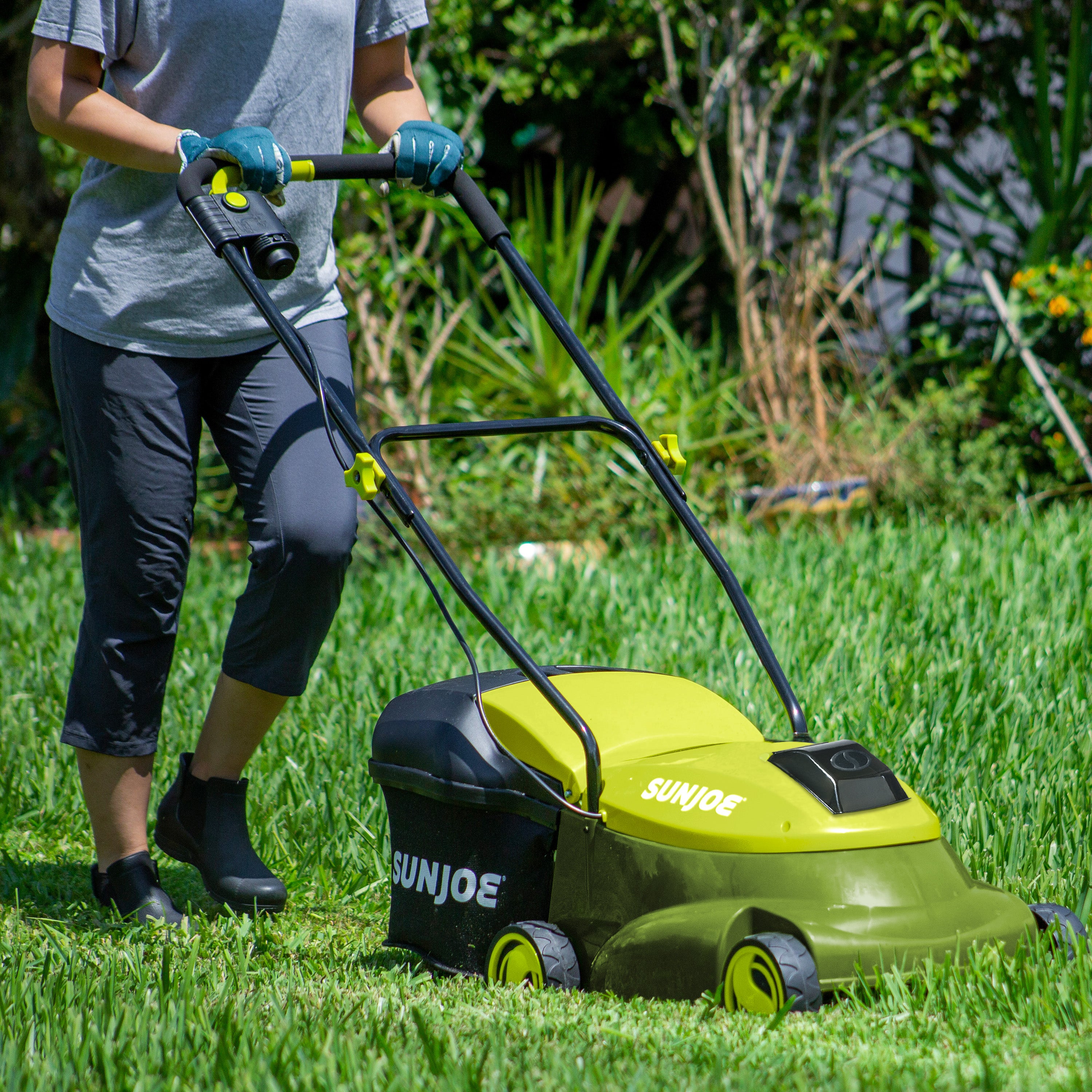 Sun Joe MJ401C XR 14-Inch 28V Cordless Lawn Mower with 5Ah Battery & Brushless Motor - Perfect for Small to Medium Yards, Patios & Landscaping