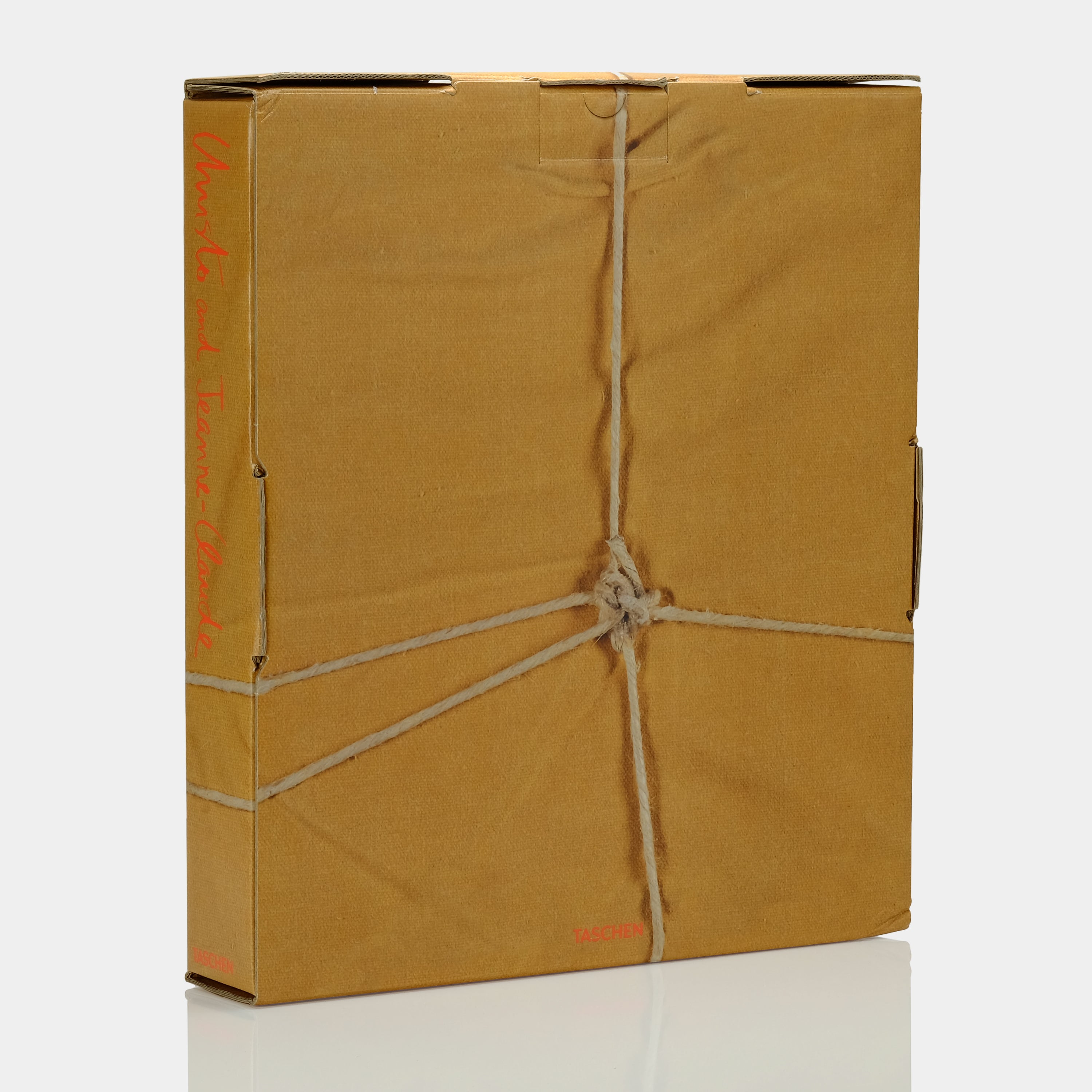 Christo and Jeanne-Claude (Updated Edition) by Paul Goldberger - XXL Taschen Art Book | Monograph for Art Collectors & Museum Gift Ideas