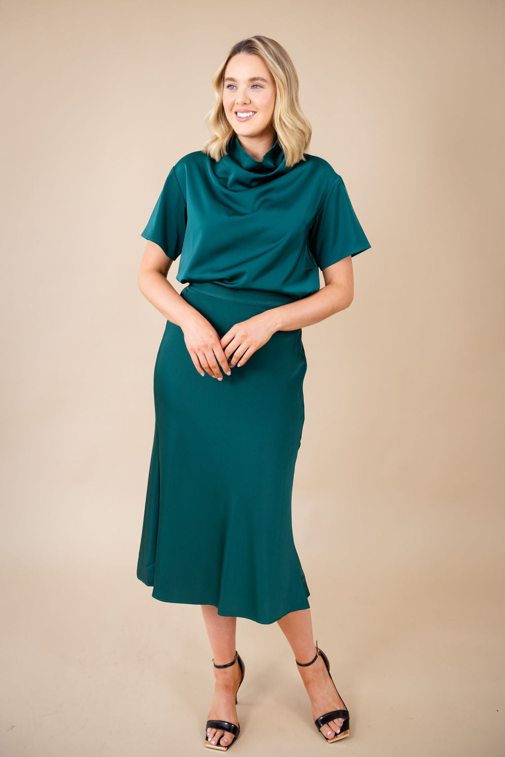 Stylish Fiadh Skirt in Green - Women's Fashion Skirt for Casual Wear, Office, and Outdoor Activities